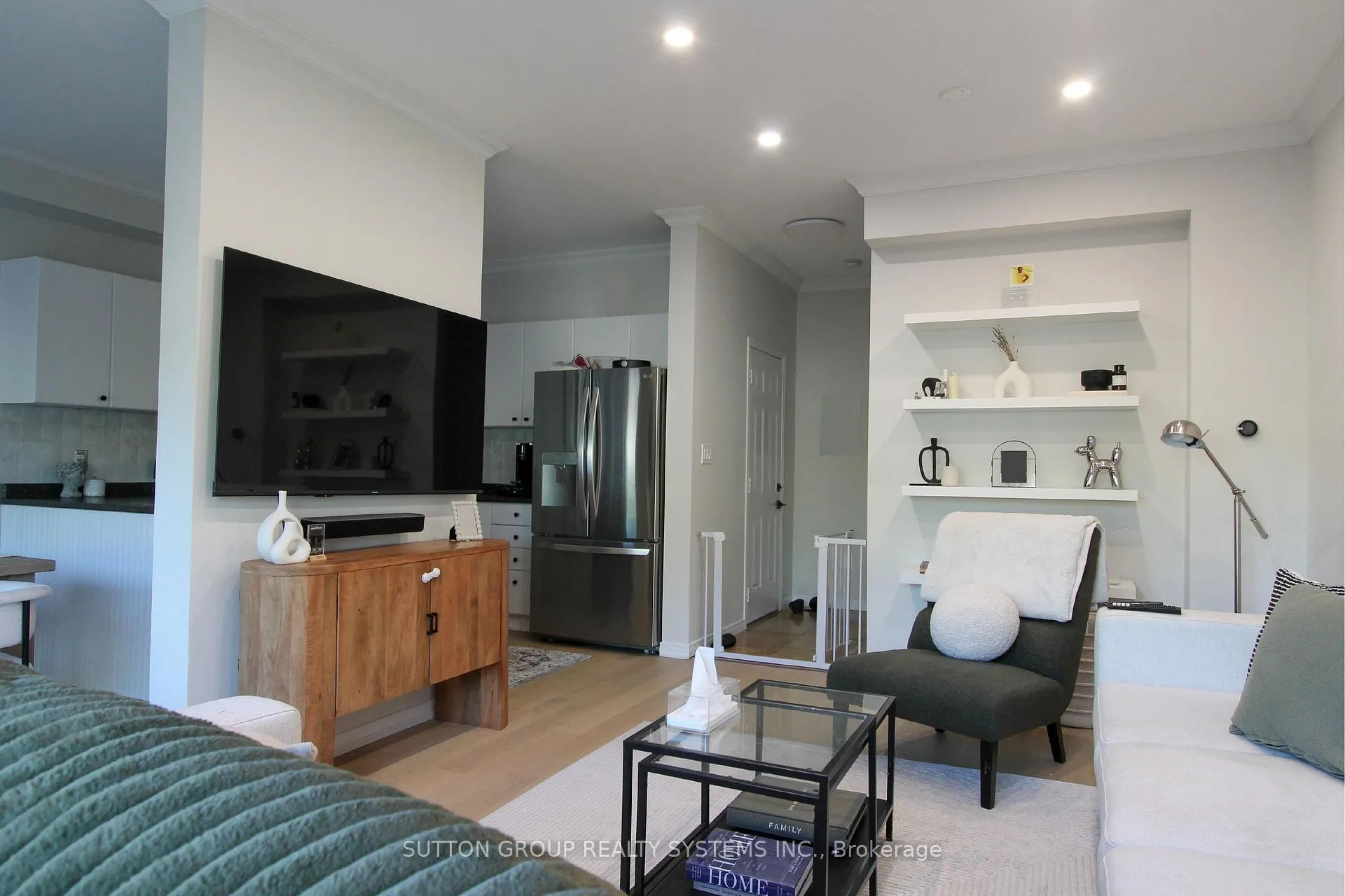 Photo 8 of Unit 9, 20 Pisa Drive, Hamilton, Stoney Creek — HOMEH