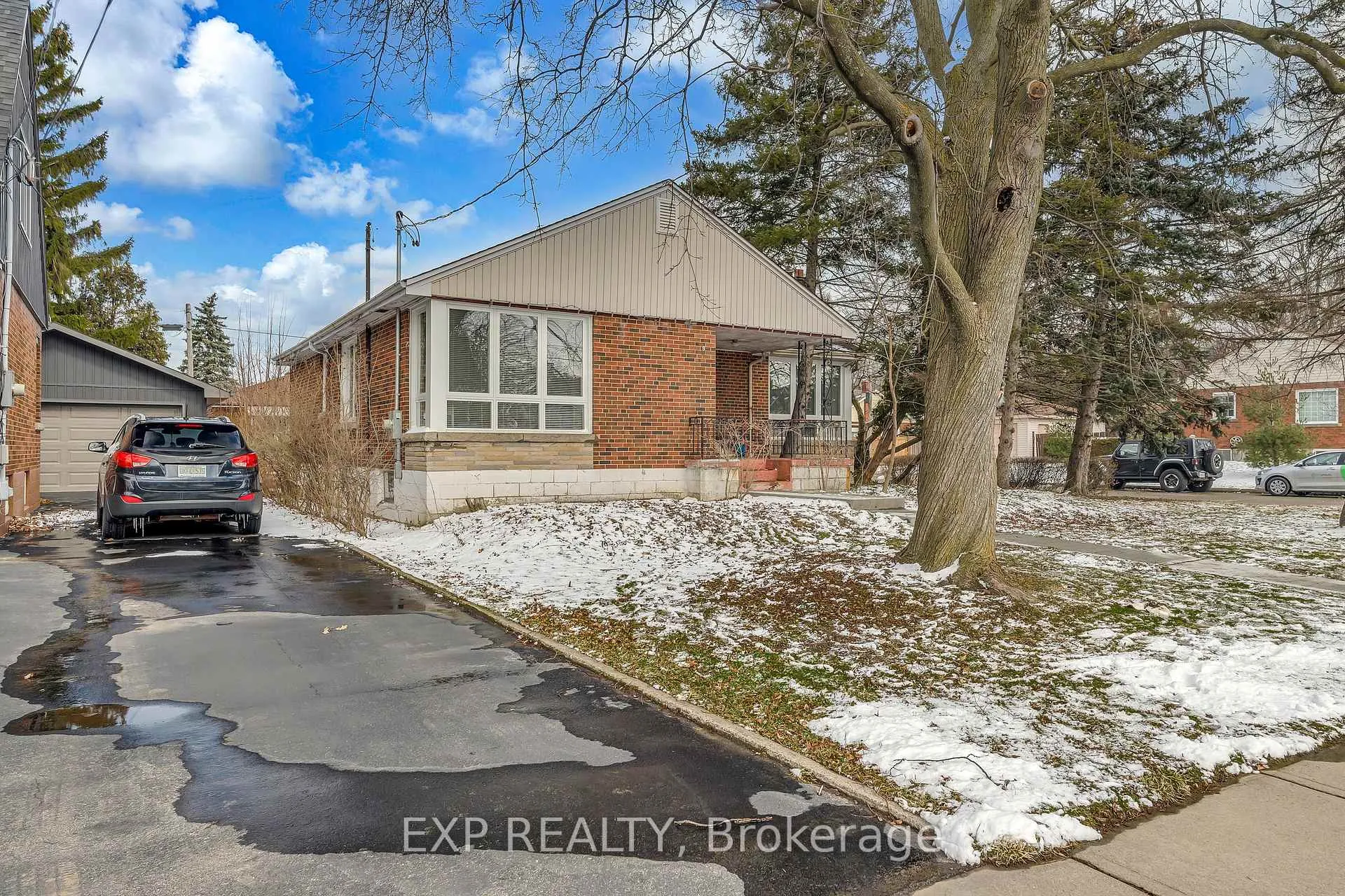 Photo 1 of 9 Mulock Avenue, Hamilton, Sunninghill — HOMEH