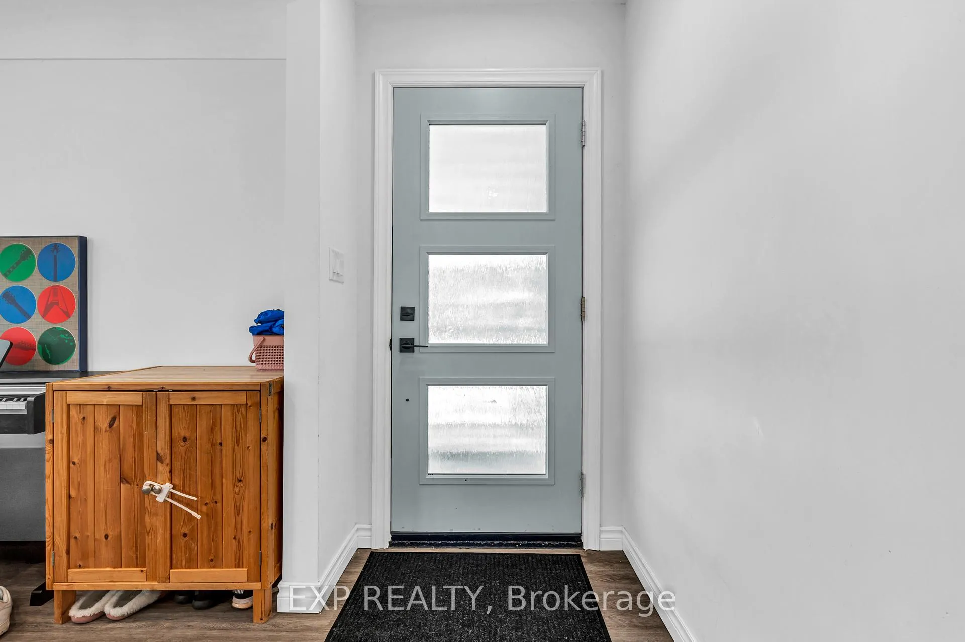 Photo 3 of 9 Mulock Avenue, Hamilton, Sunninghill — HOMEH