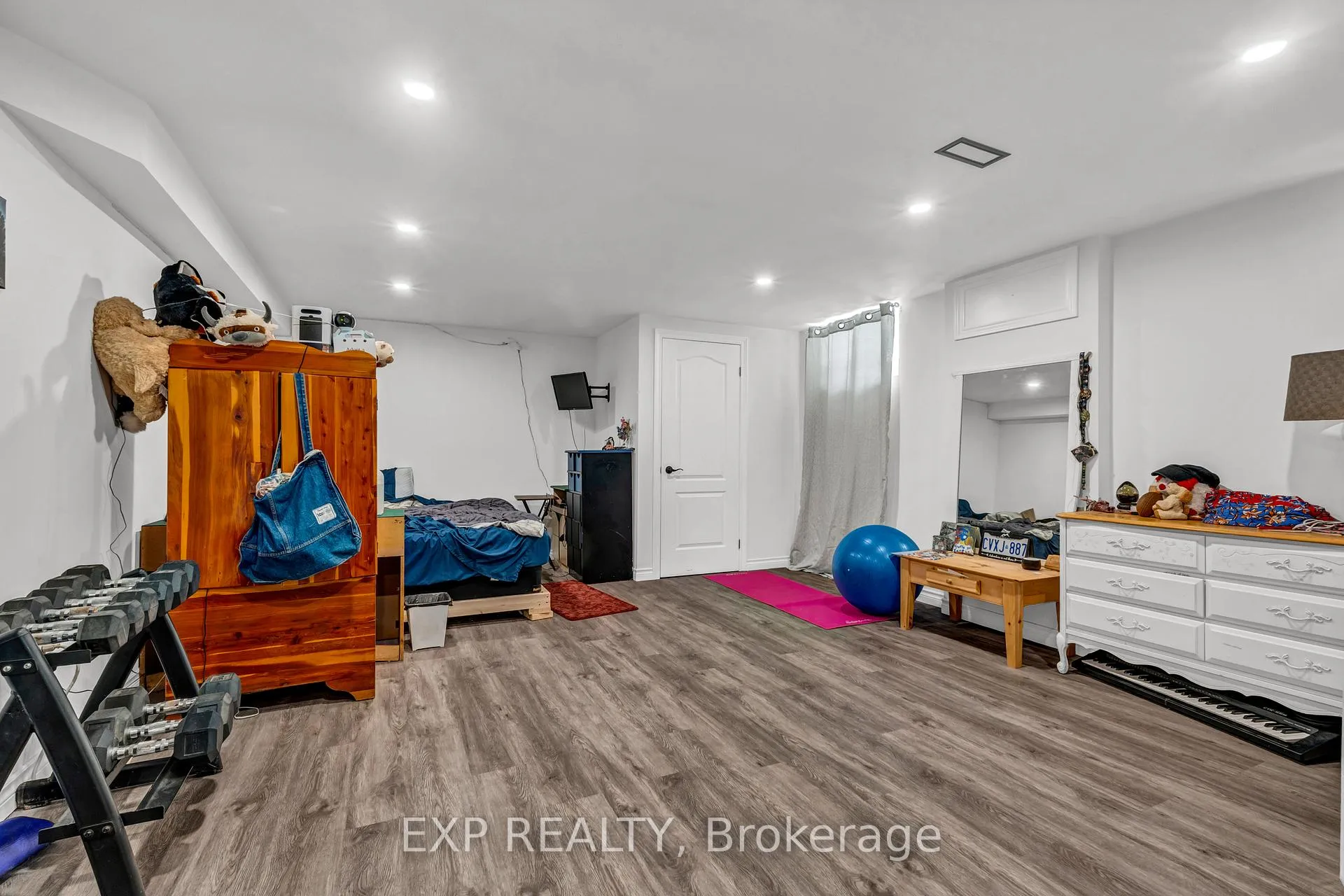Photo 29 of 9 Mulock Avenue, Hamilton, Sunninghill — HOMEH
