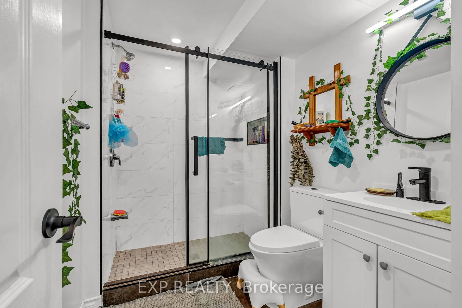 Photo 31 of 9 Mulock Avenue, Hamilton, Sunninghill — HOMEH