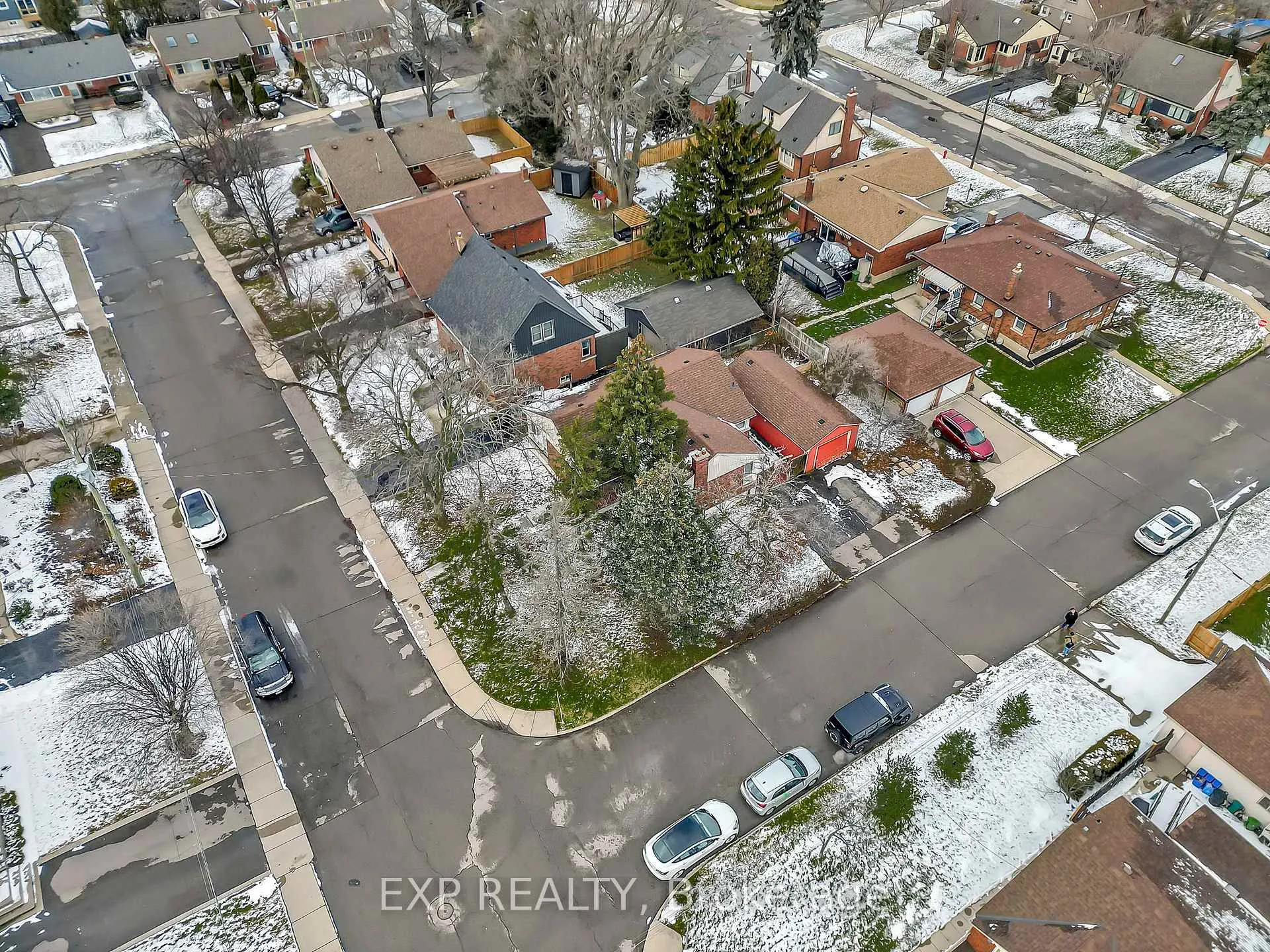 Photo 35 of 9 Mulock Avenue, Hamilton, Sunninghill — HOMEH
