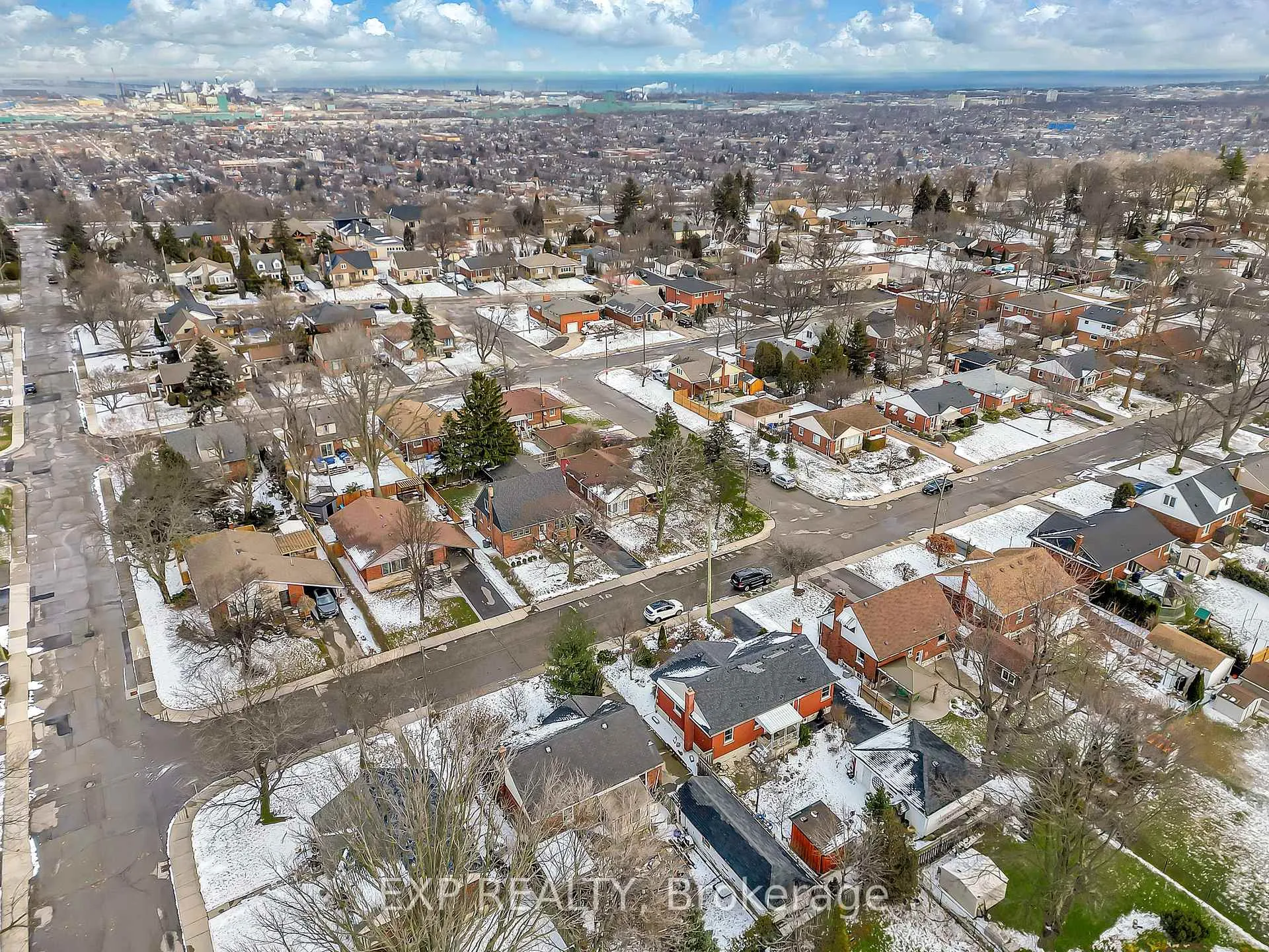 Photo 37 of 9 Mulock Avenue, Hamilton, Sunninghill — HOMEH