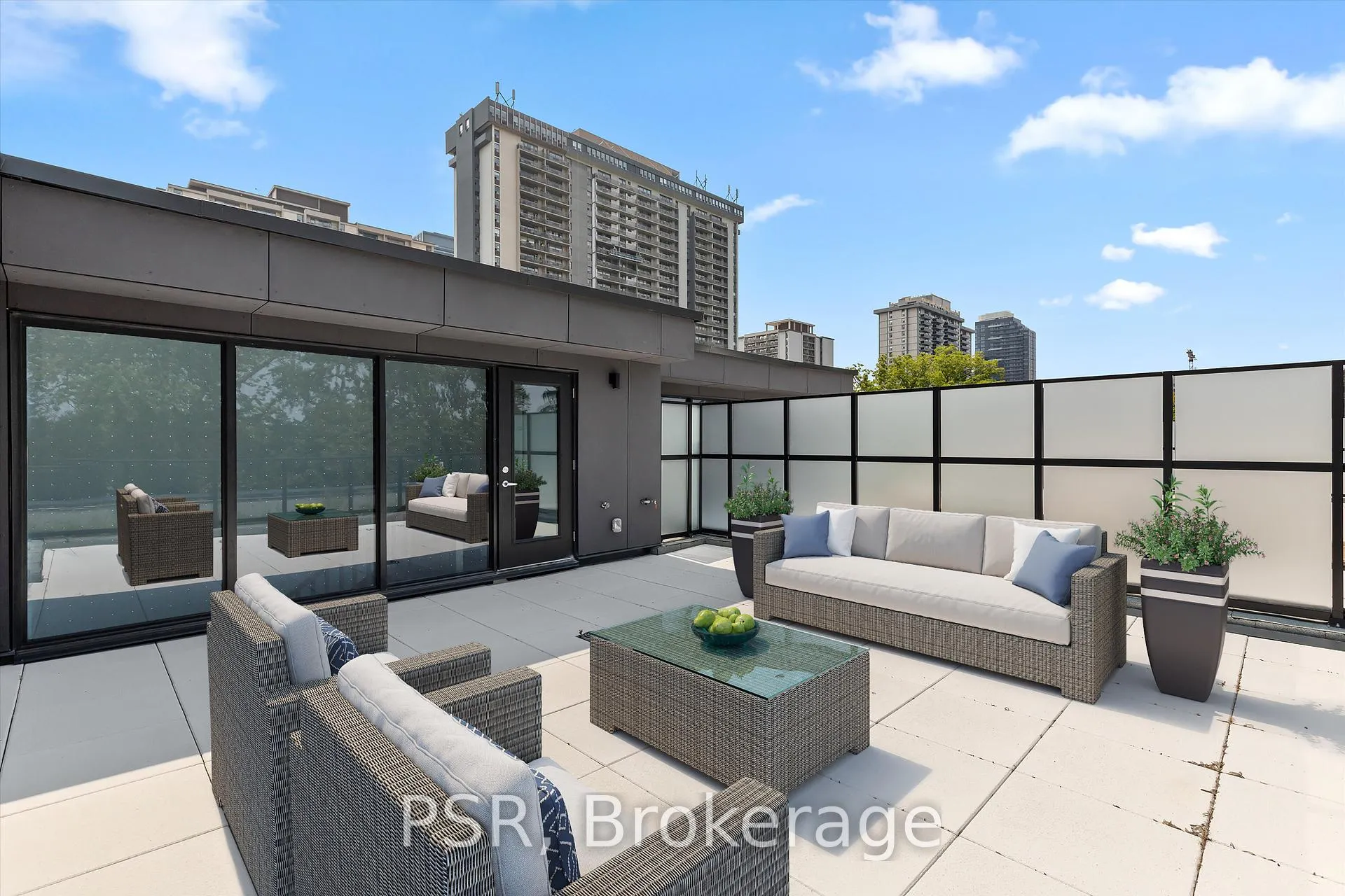 Photo 1 of Unit PH401, 200 Keewatin Avenue, Toronto, Mount Pleasant East — HOMEH