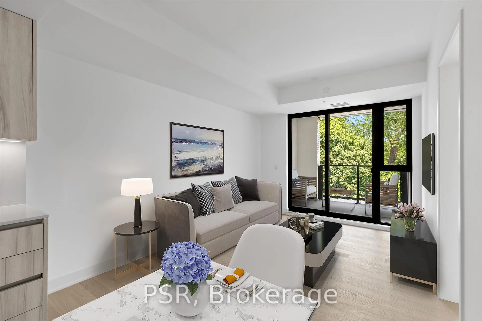 Photo 5 of Unit PH401, 200 Keewatin Avenue, Toronto, Mount Pleasant East — HOMEH
