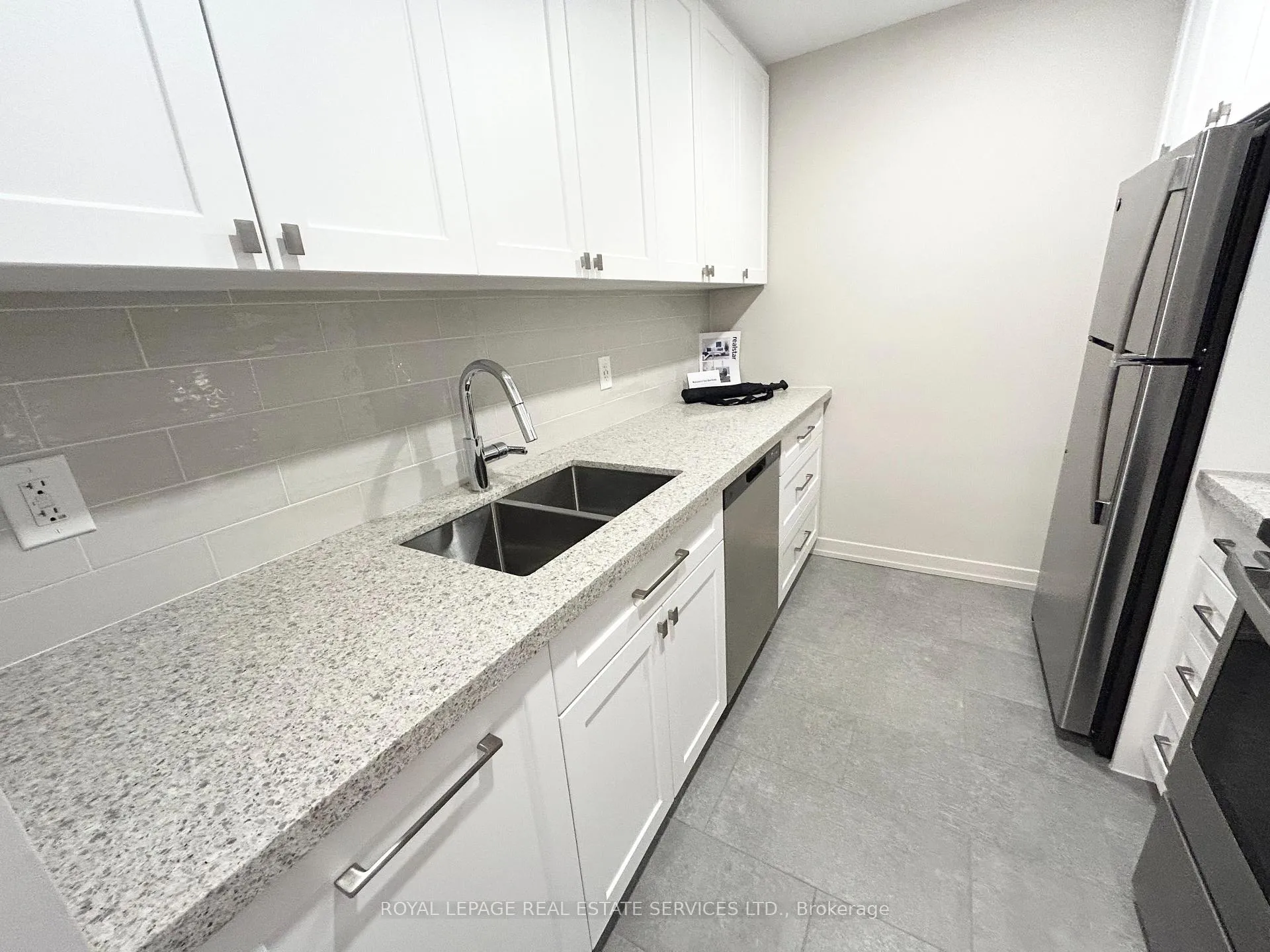 Photo 6 of Unit 710, 101 Millside Drive, Milton, Old Milton — HOMEH