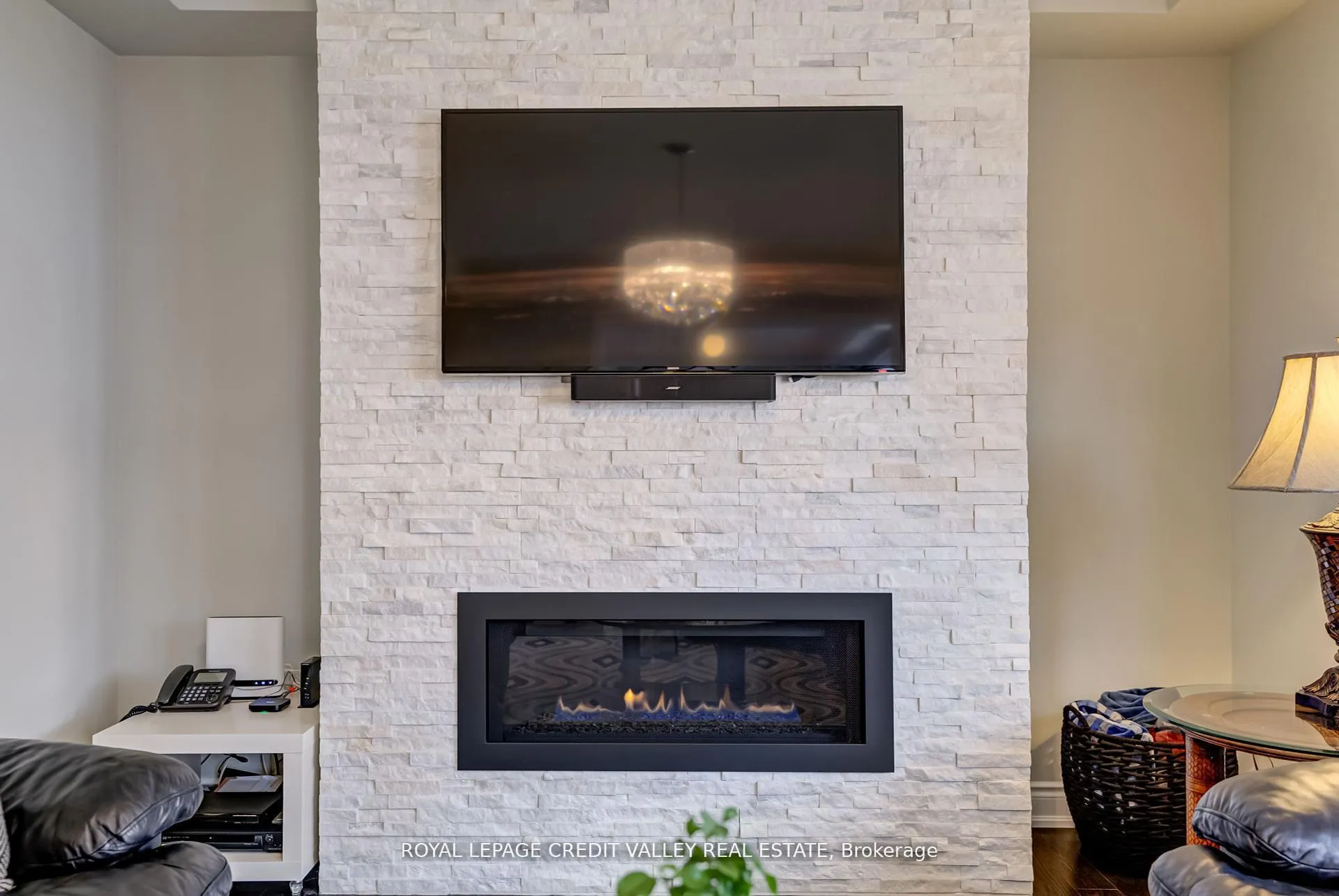 Photo 9 of 44 Walbrook Road, Brampton, Credit Valley — HOMEH