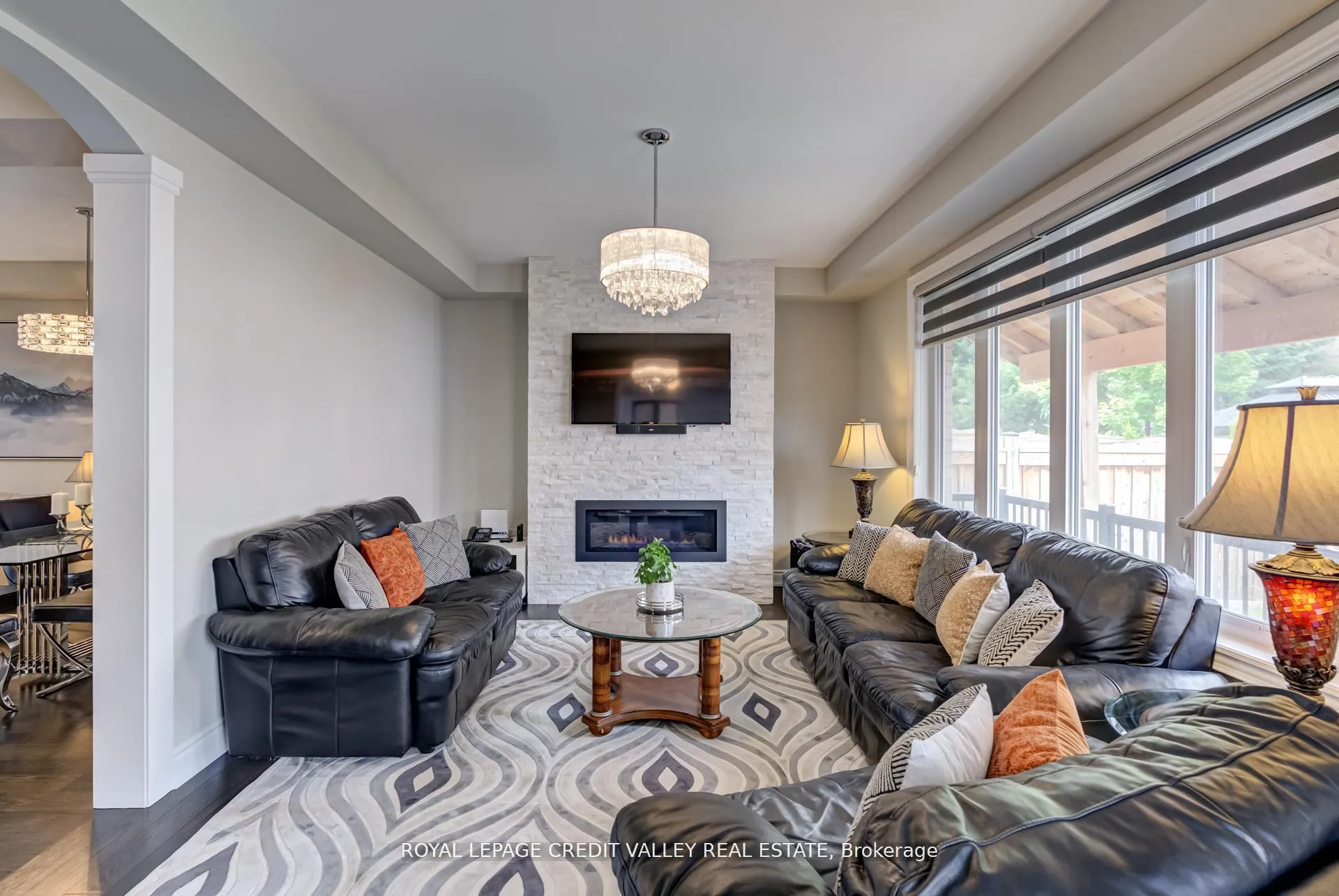 Photo 10 of 44 Walbrook Road, Brampton, Credit Valley — HOMEH