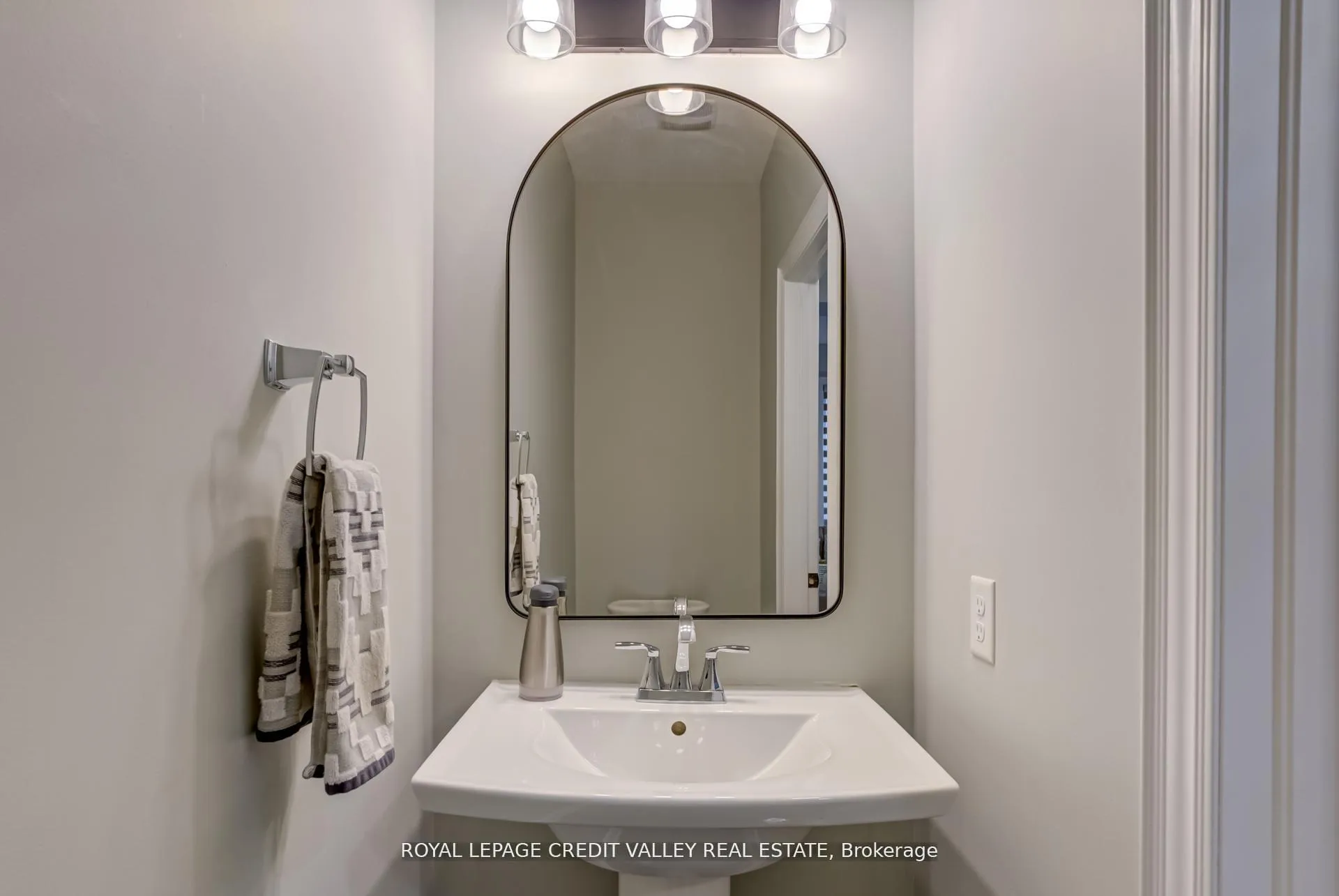Photo 21 of 44 Walbrook Road, Brampton, Credit Valley — HOMEH