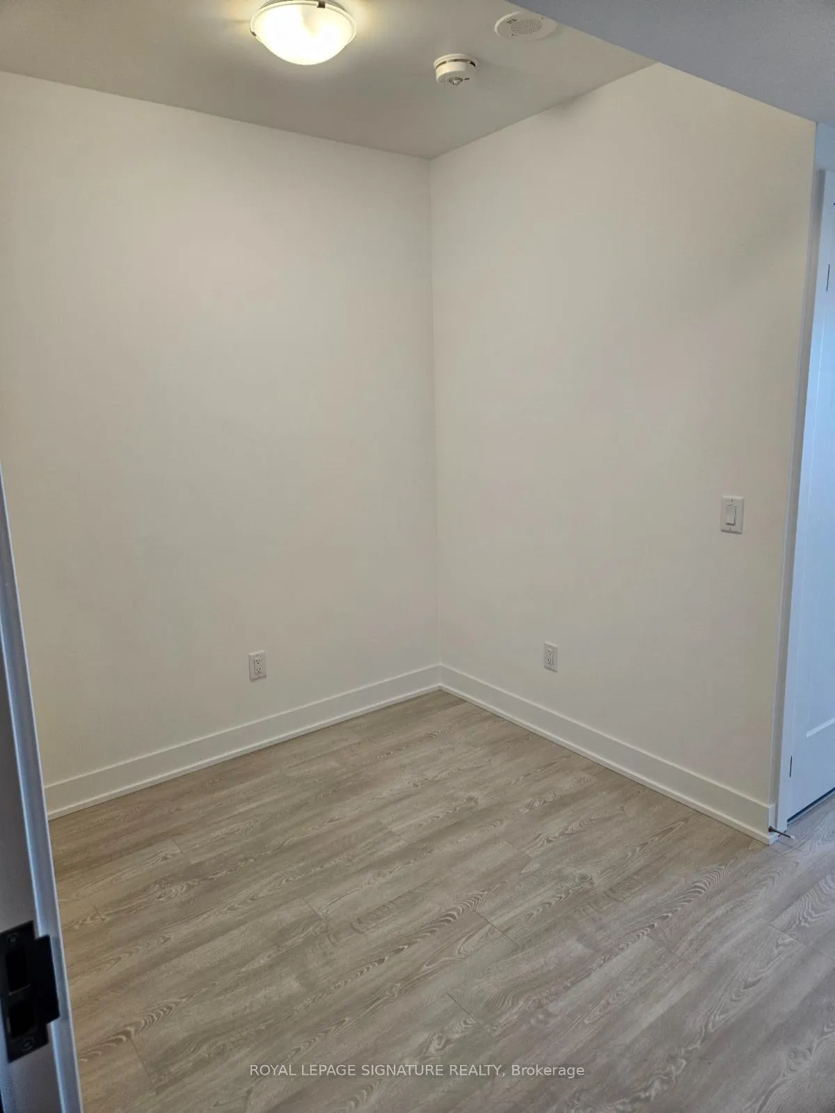 Photo 14 of Unit 1821, 2545 Simcoe Street N, Oshawa, Windfields — HOMEH