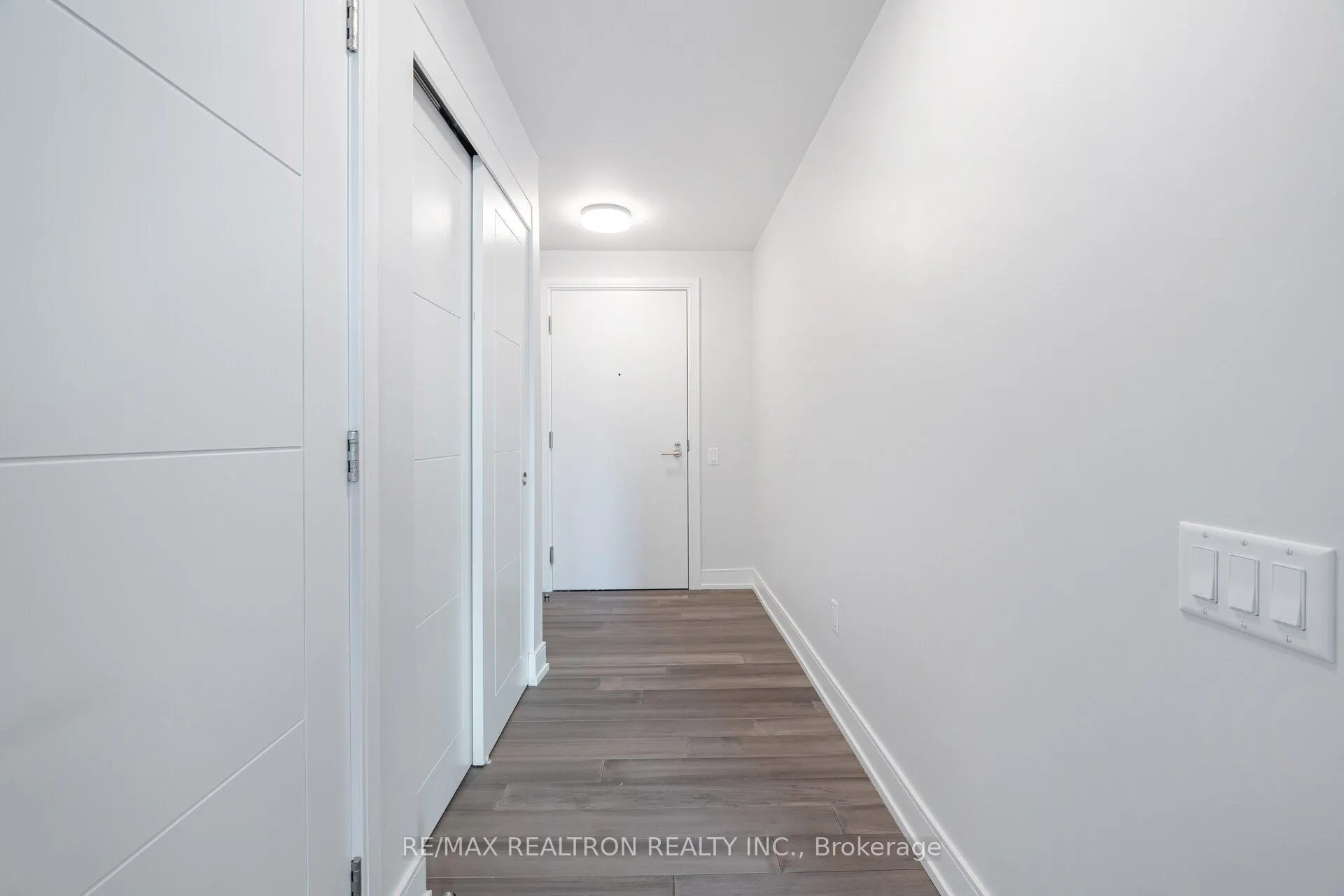Photo 2 of Unit 313, 2525 Bathurst Street, Toronto, Forest Hill North — HOMEH