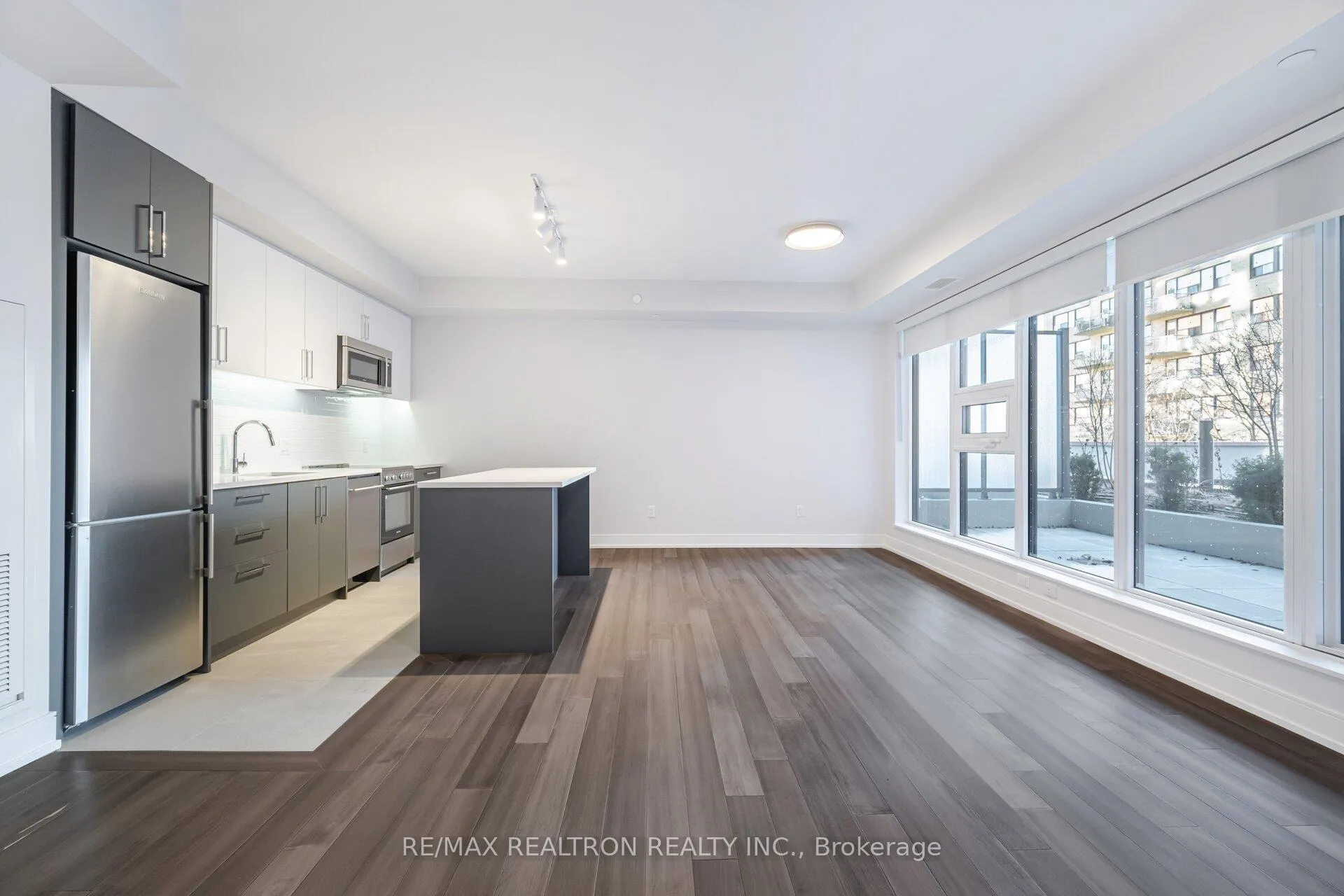Photo 4 of Unit 313, 2525 Bathurst Street, Toronto, Forest Hill North — HOMEH