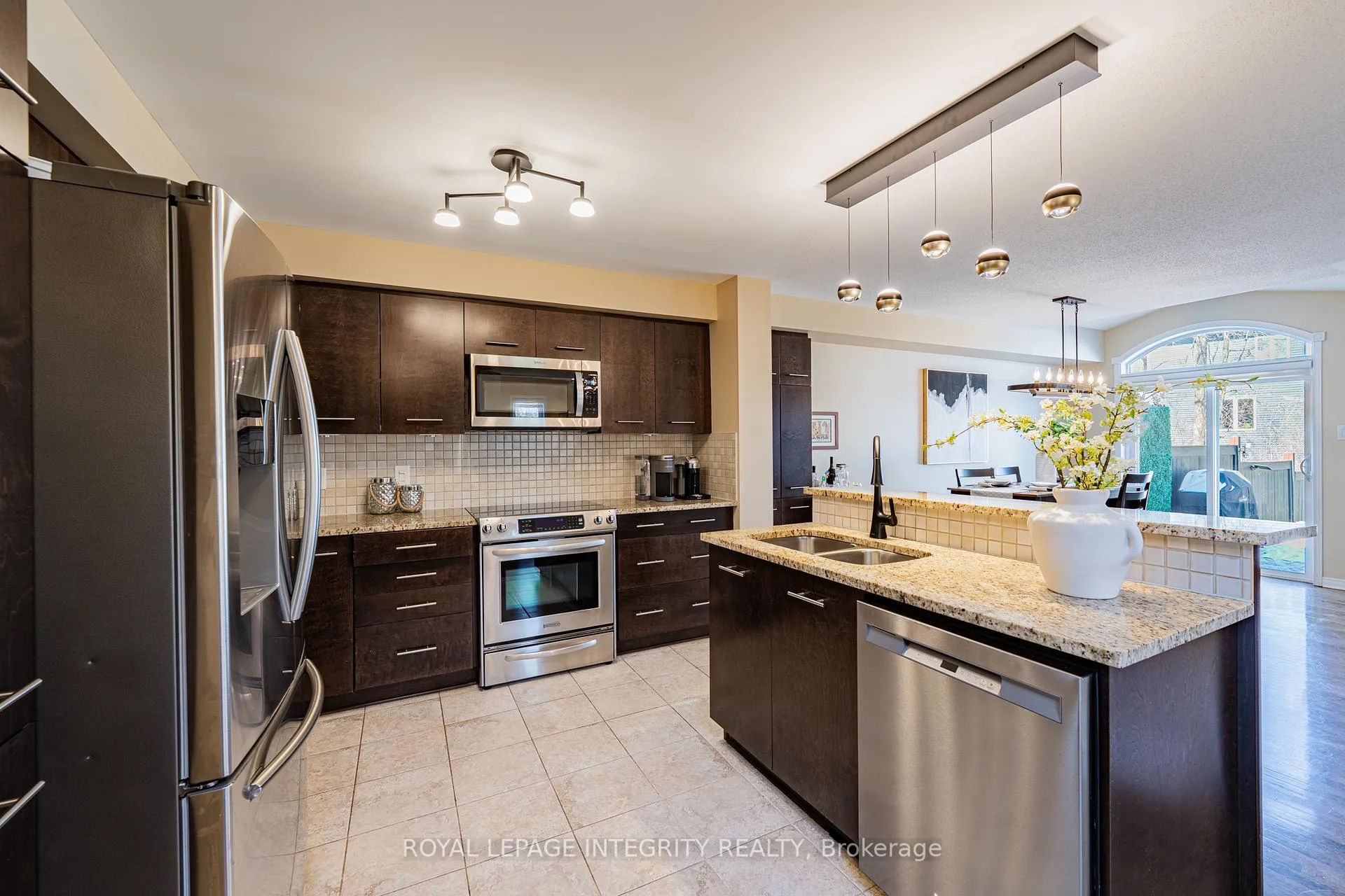 Photo 11 of 349 Celtic Ridge Crescent, Ottawa, Kanata - Morgan's Grant/South March — HOMEH