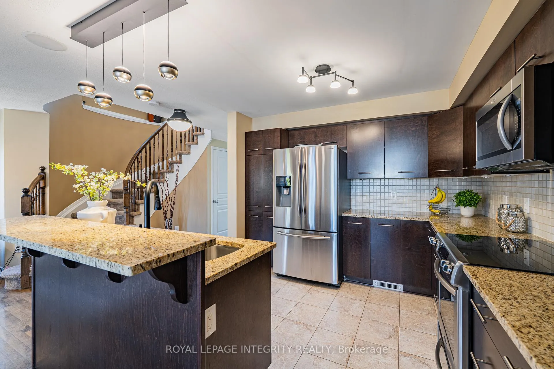 Photo 12 of 349 Celtic Ridge Crescent, Ottawa, Kanata - Morgan's Grant/South March — HOMEH