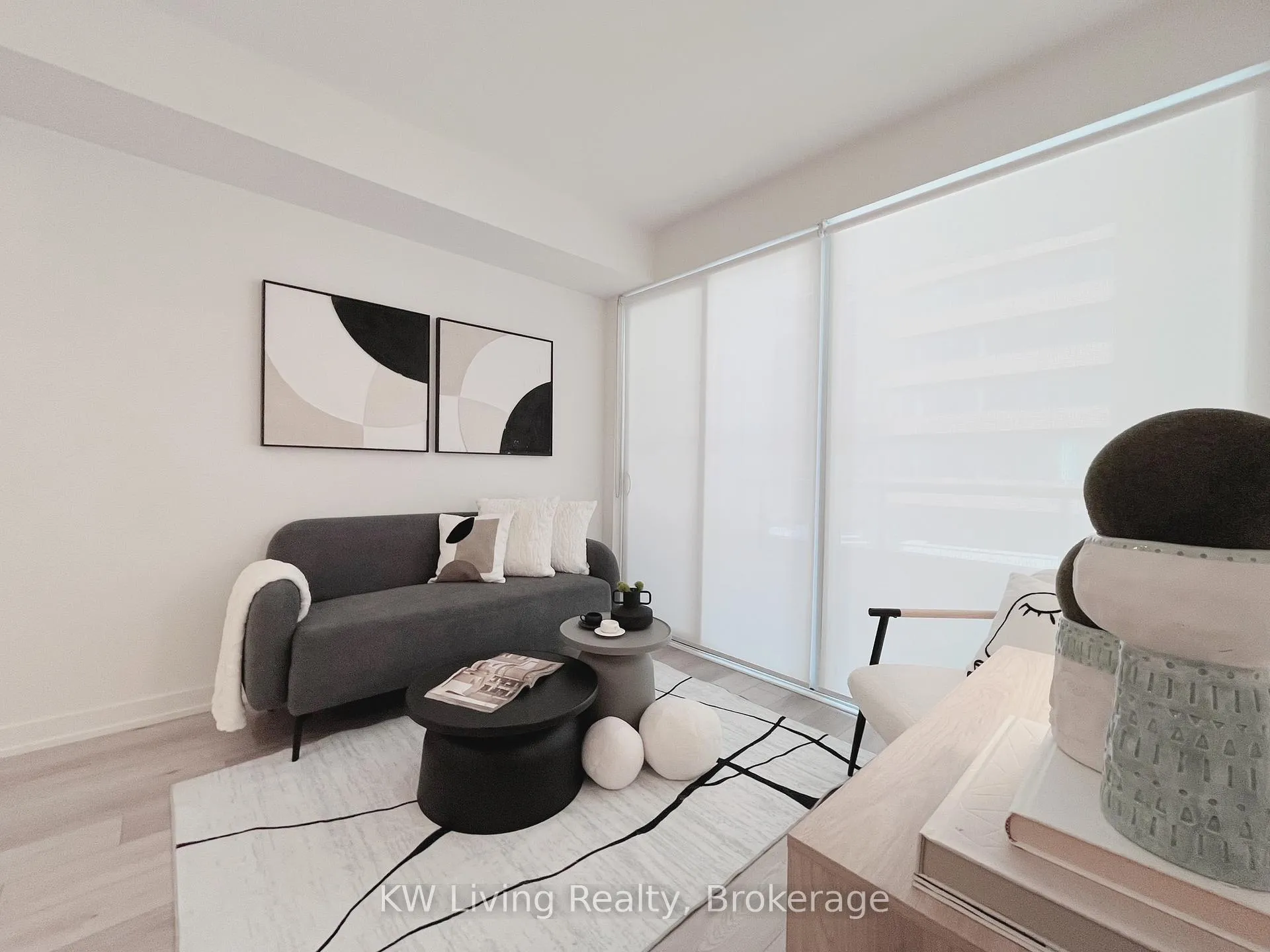 Photo 3 of Unit 417, 158 Front Street E, Toronto, Moss Park — HOMEH