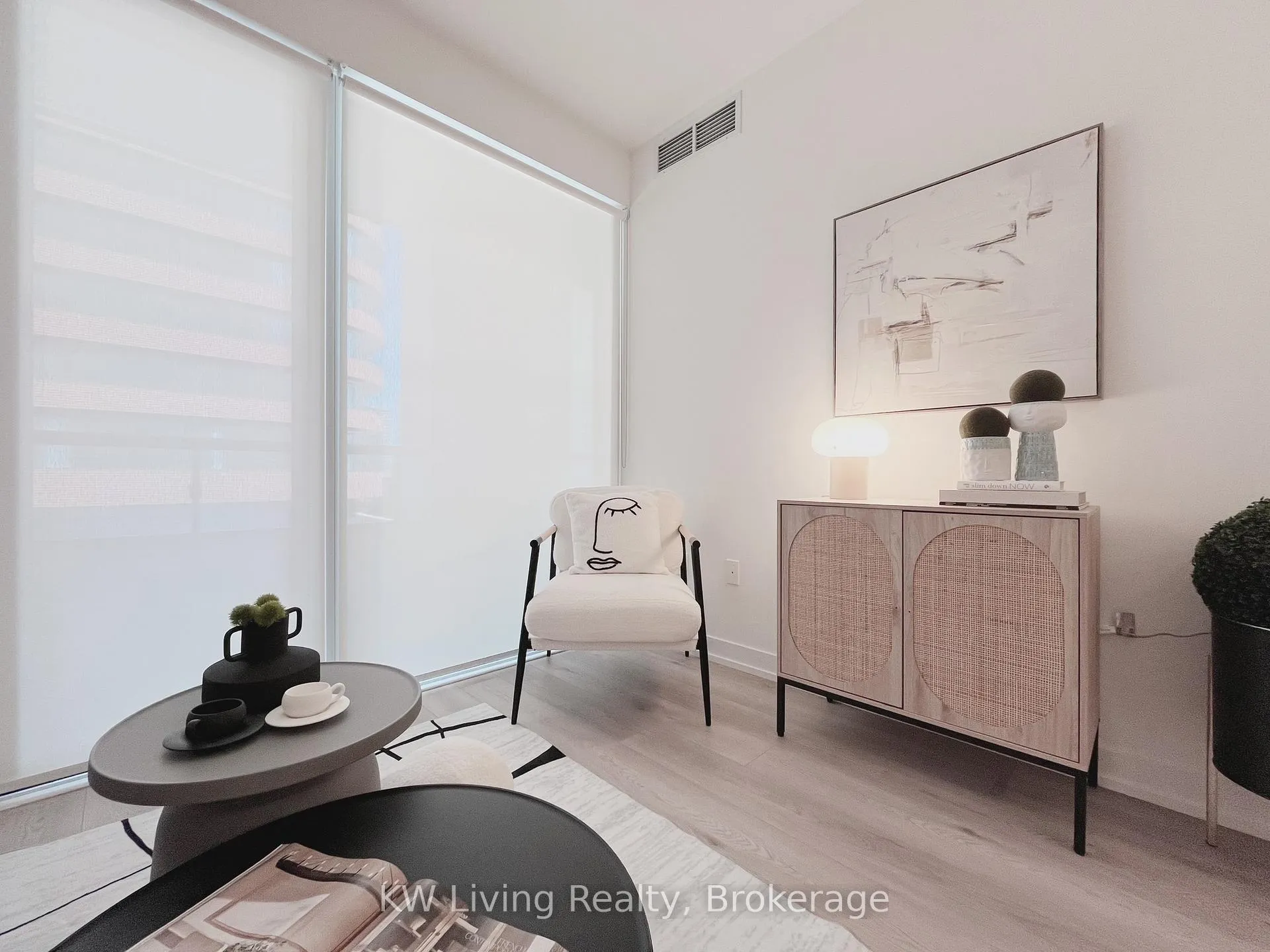 Photo 5 of Unit 417, 158 Front Street E, Toronto, Moss Park — HOMEH