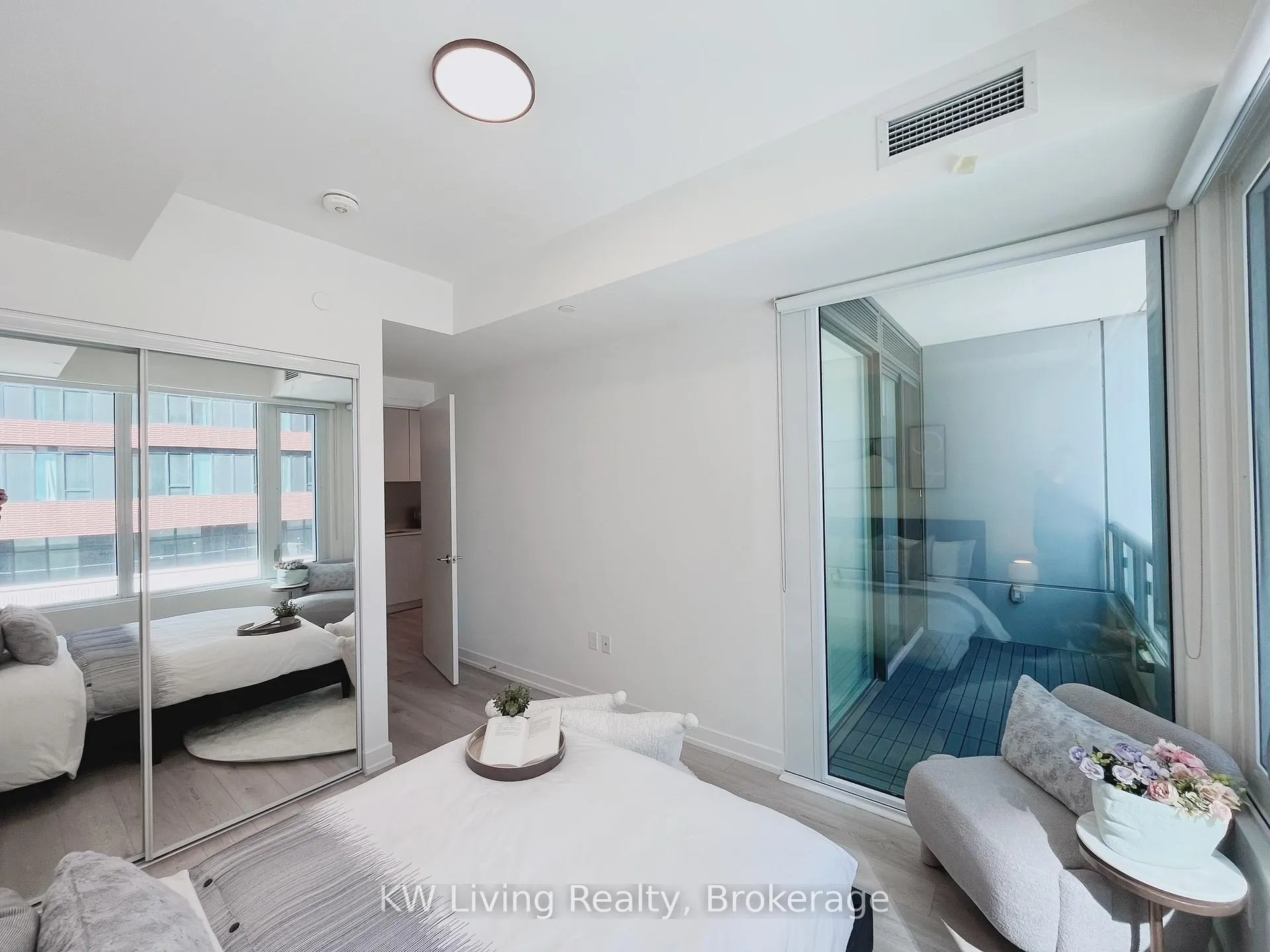 Photo 14 of Unit 417, 158 Front Street E, Toronto, Moss Park — HOMEH