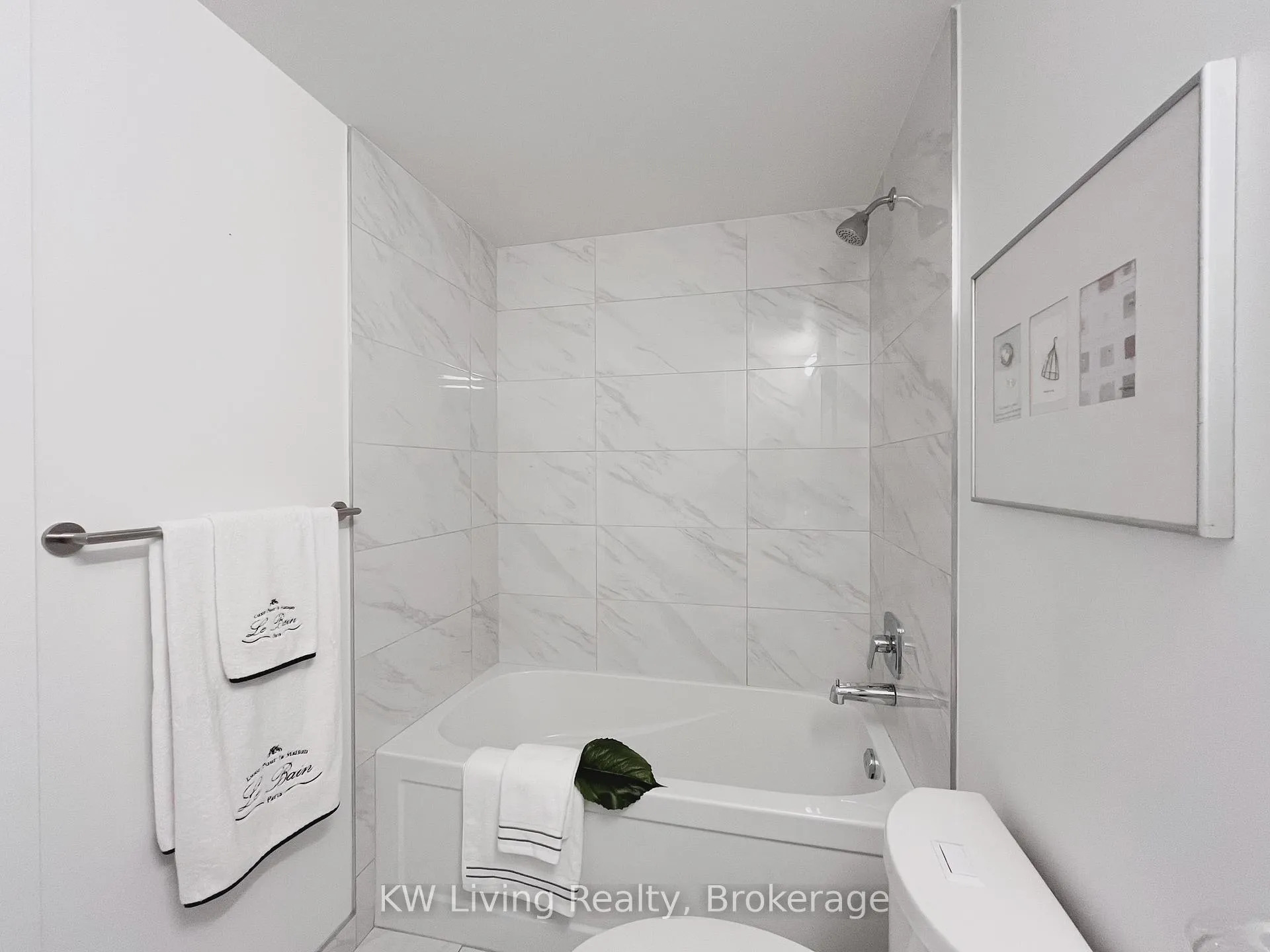 Photo 17 of Unit 417, 158 Front Street E, Toronto, Moss Park — HOMEH