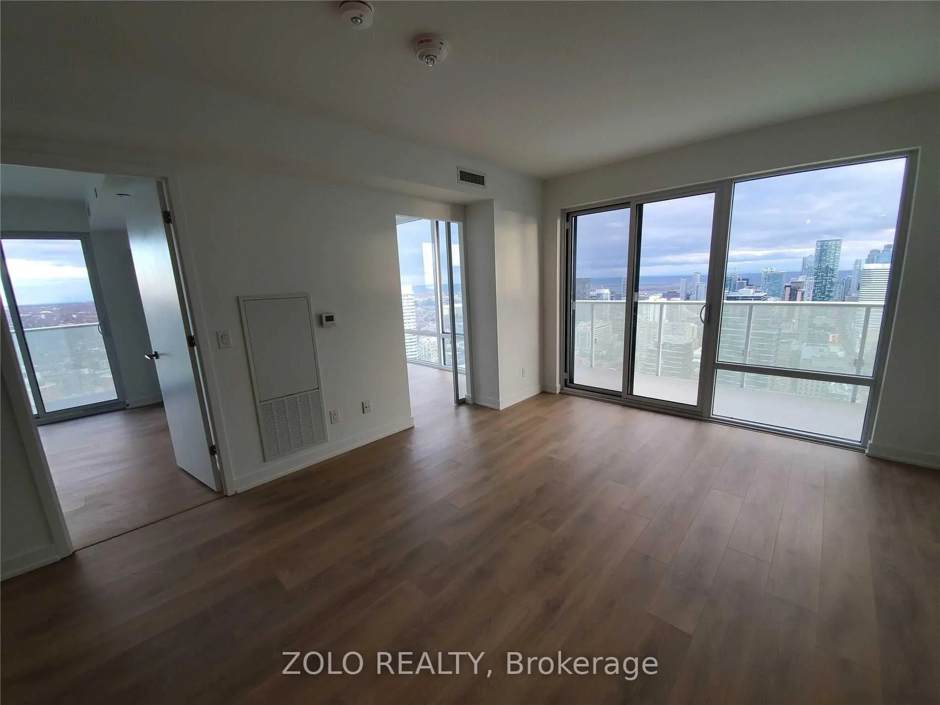 Photo 5 of Unit 4409, 501 Yonge Street, Toronto, Church-Yonge Corridor — HOMEH