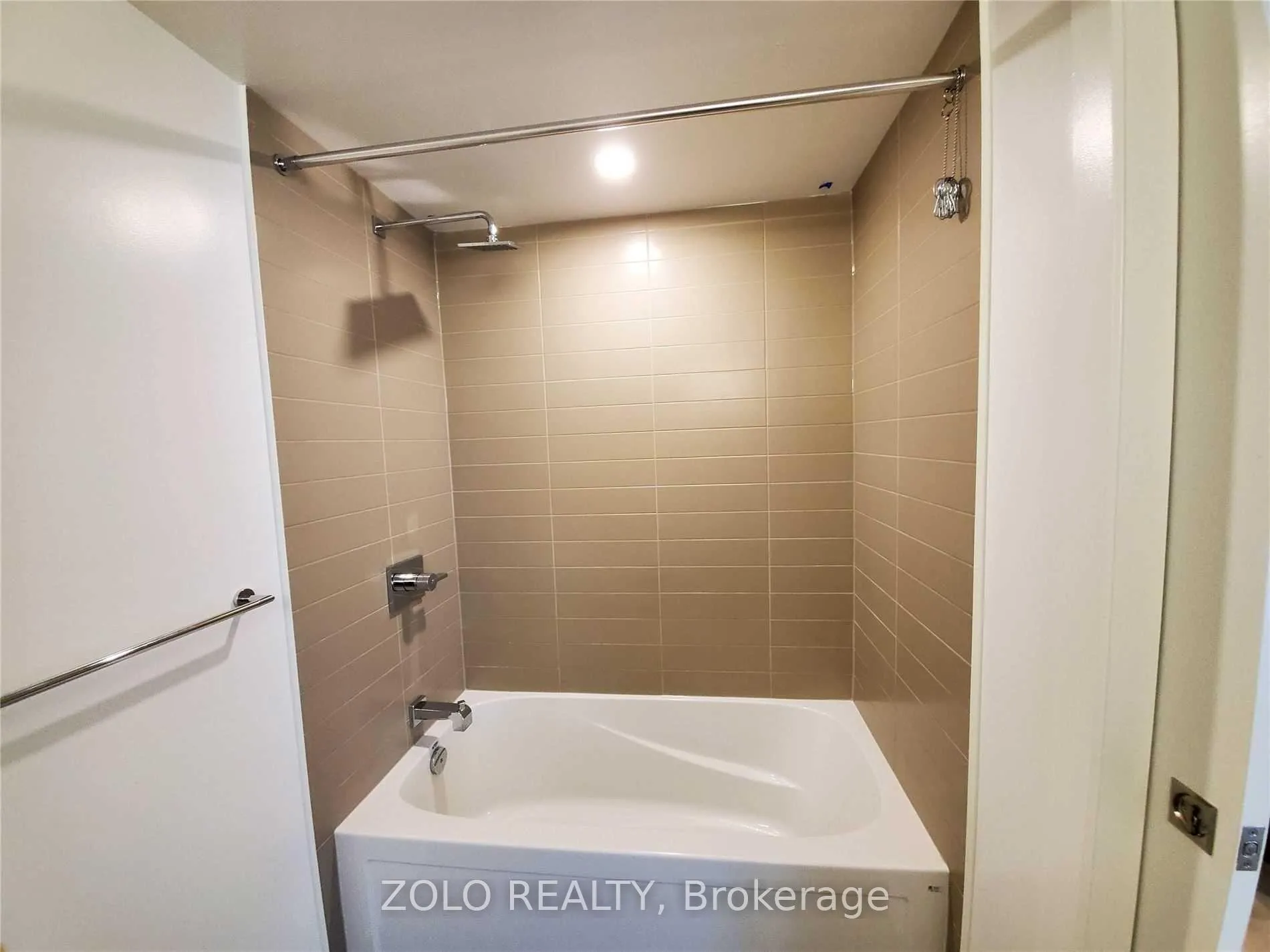 Photo 9 of Unit 4409, 501 Yonge Street, Toronto, Church-Yonge Corridor — HOMEH