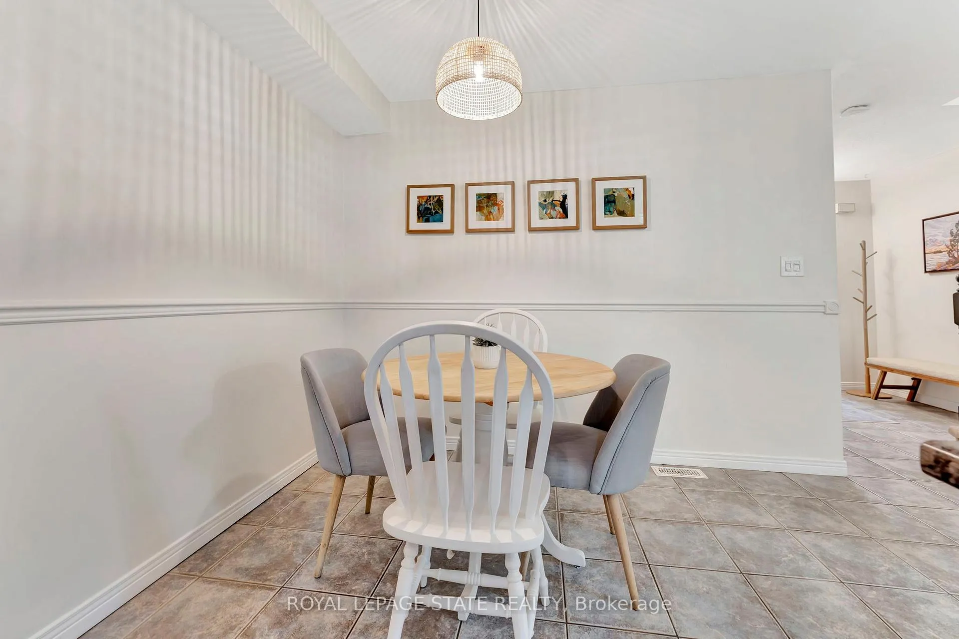 Photo 7 of Unit 20, 348 Highland Road W, Hamilton, Stoney Creek Mountain — HOMEH