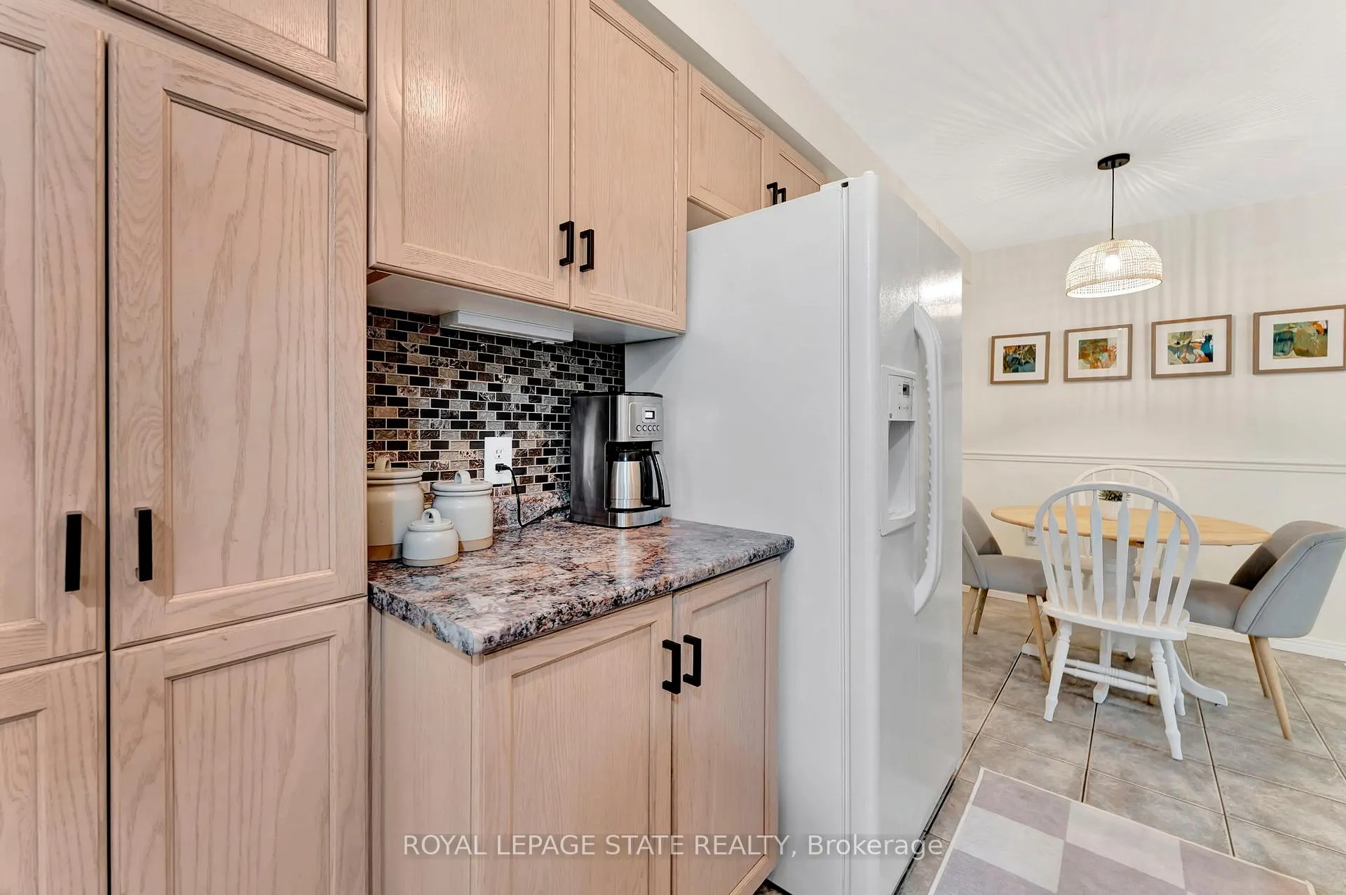 Photo 11 of Unit 20, 348 Highland Road W, Hamilton, Stoney Creek Mountain — HOMEH