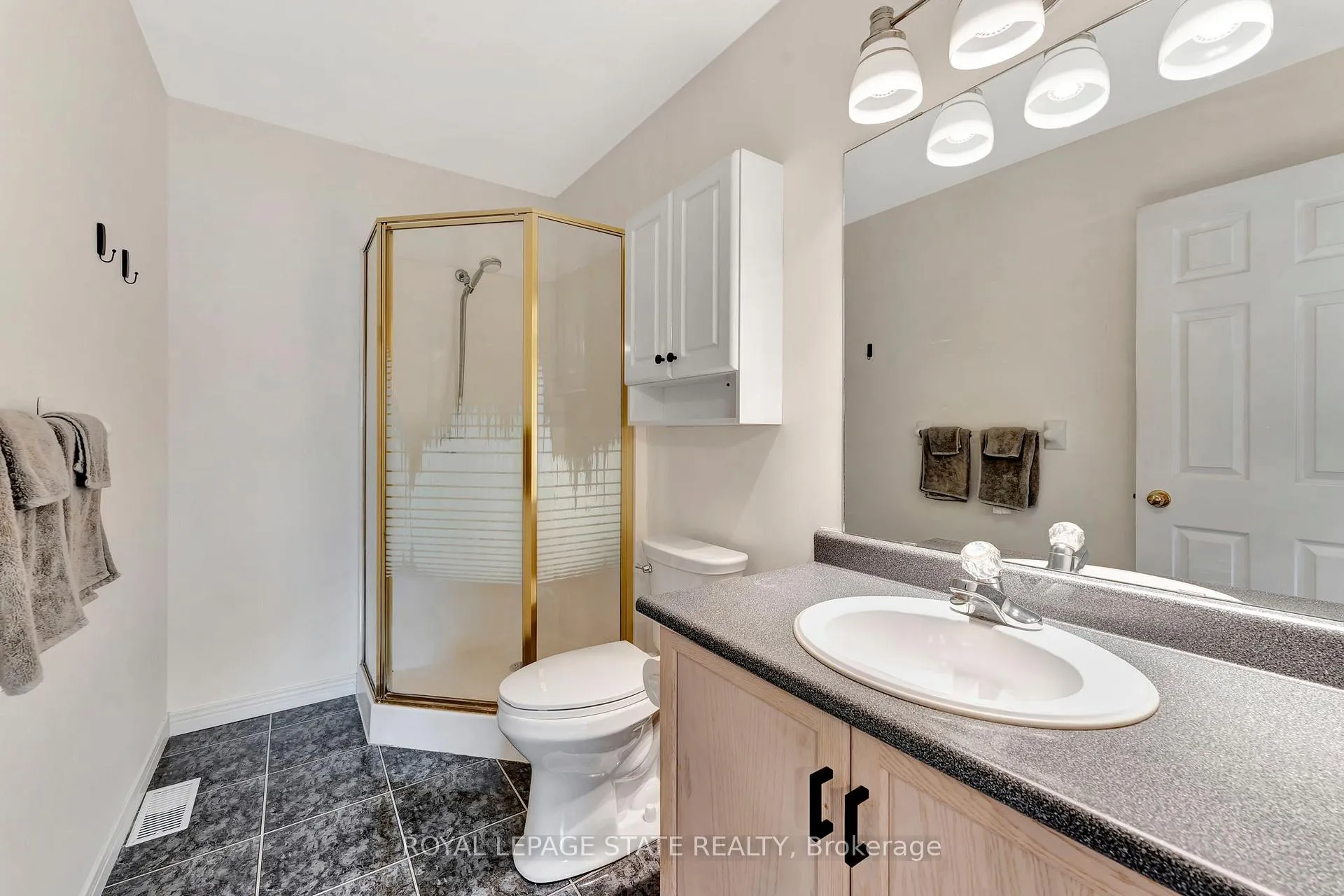 Photo 22 of Unit 20, 348 Highland Road W, Hamilton, Stoney Creek Mountain — HOMEH