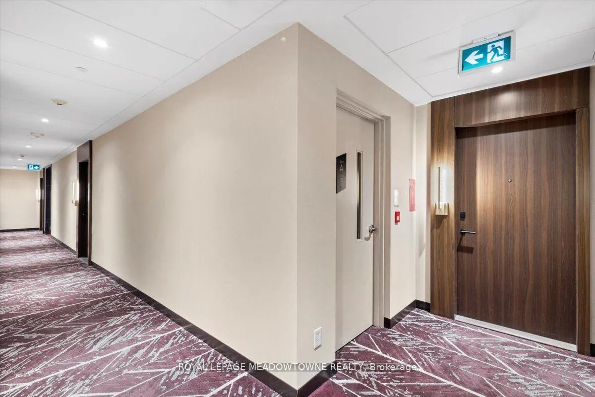 Photo 3 of Unit 302, 280 Howland Avenue, Toronto, The Annex — HOMEH