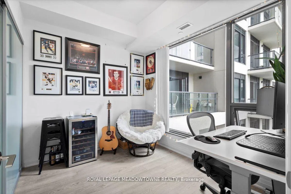 Photo 5 of Unit 302, 280 Howland Avenue, Toronto, The Annex — HOMEH