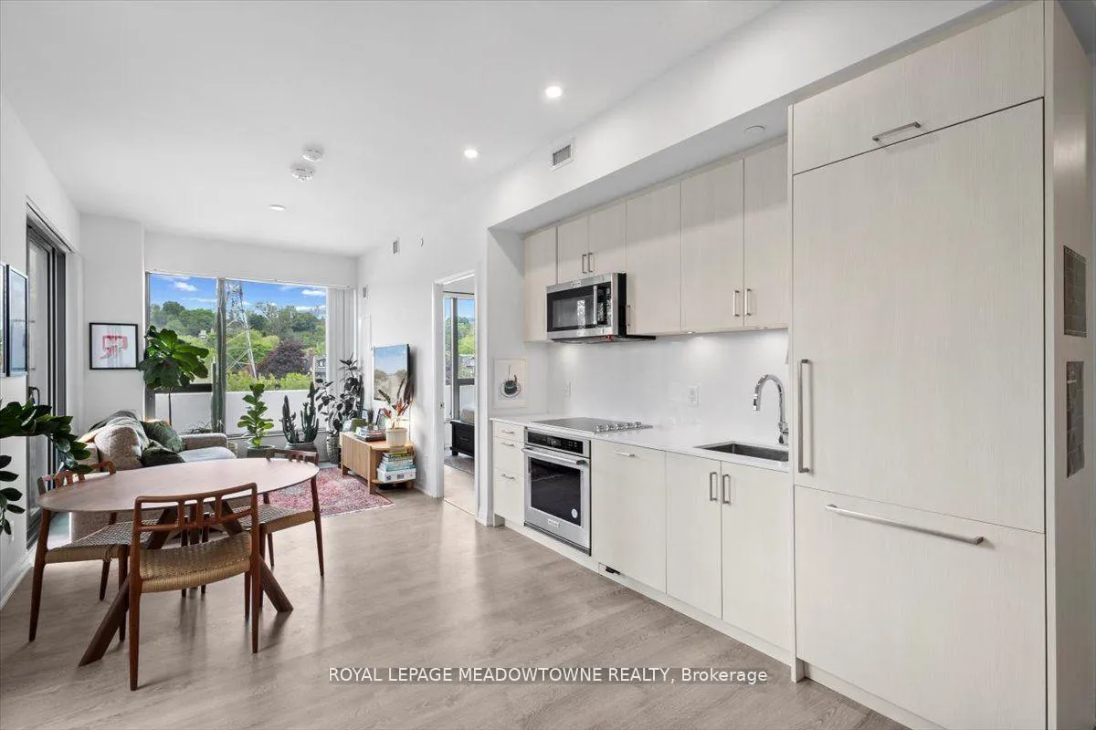 Photo 10 of Unit 302, 280 Howland Avenue, Toronto, The Annex — HOMEH
