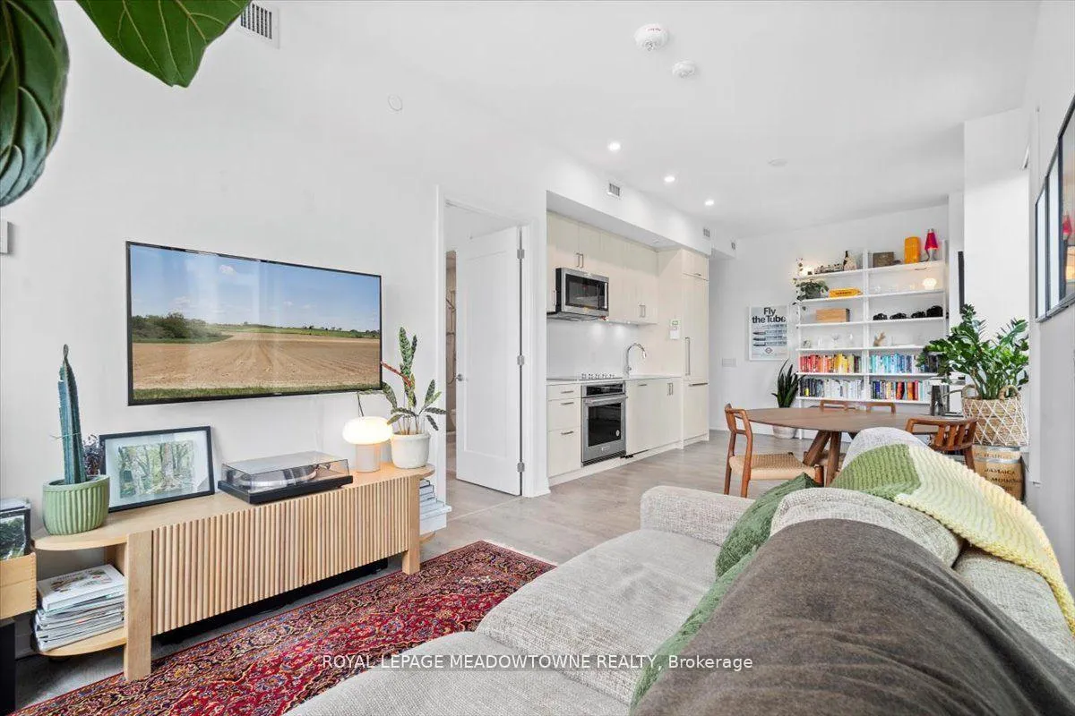 Photo 17 of Unit 302, 280 Howland Avenue, Toronto, The Annex — HOMEH