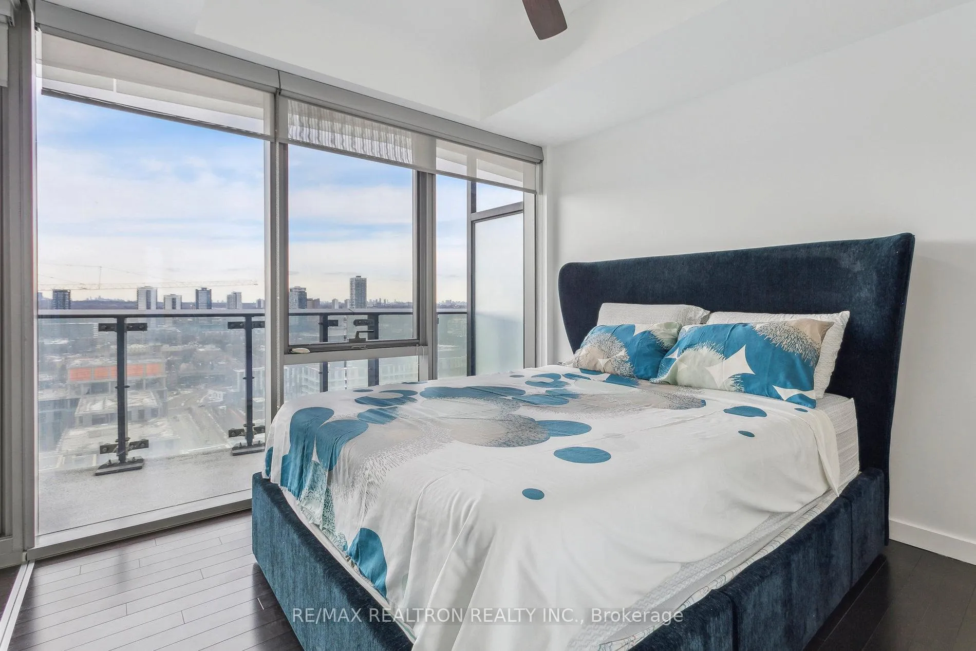 Photo 14 of Unit 2302, 390 Cherry Street, Toronto, Waterfront Communities — HOMEH