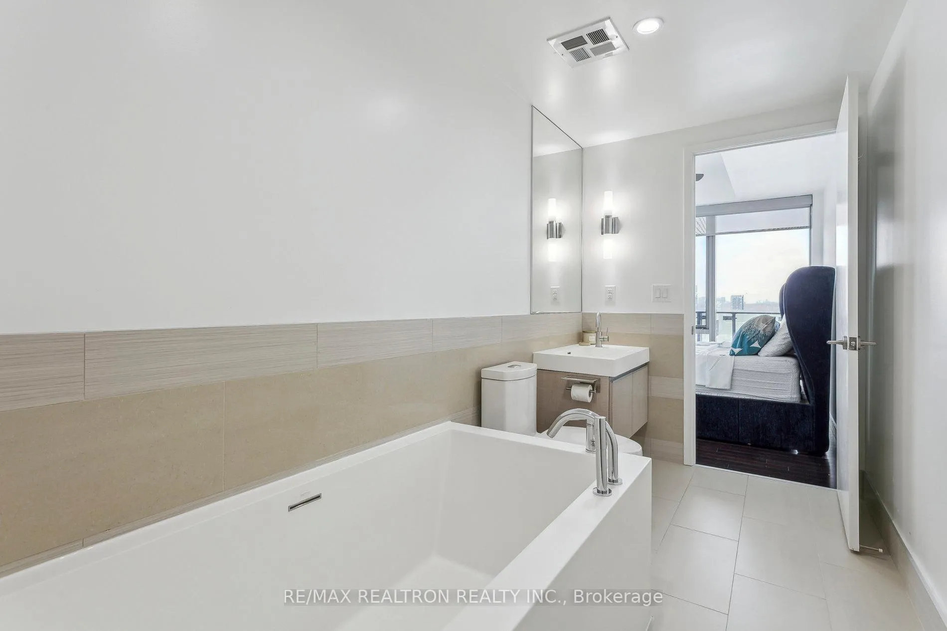 Photo 20 of Unit 2302, 390 Cherry Street, Toronto, Waterfront Communities — HOMEH