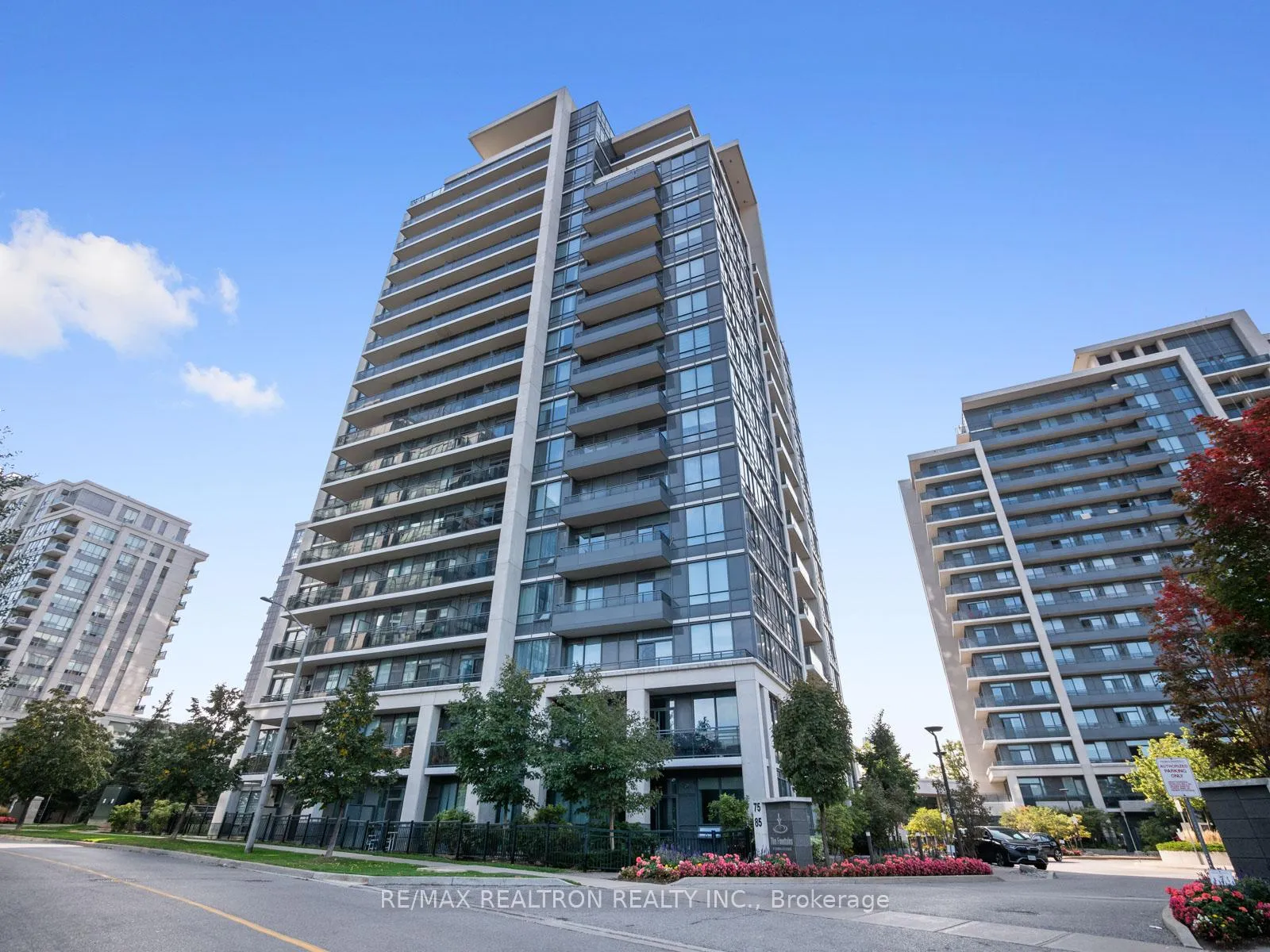 Front of Unit 1509, 75 North Park Road