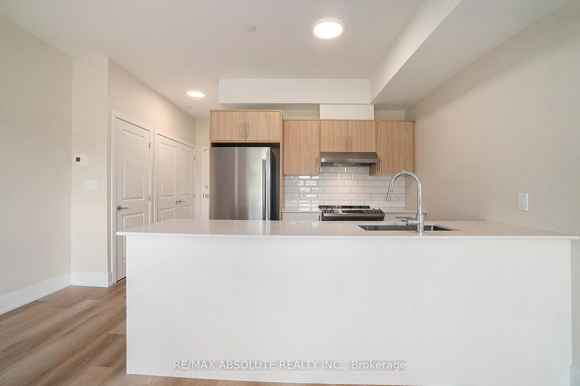 Photo 5 of Unit 407, 12 Thomas Street S, Arnprior — HOMEH