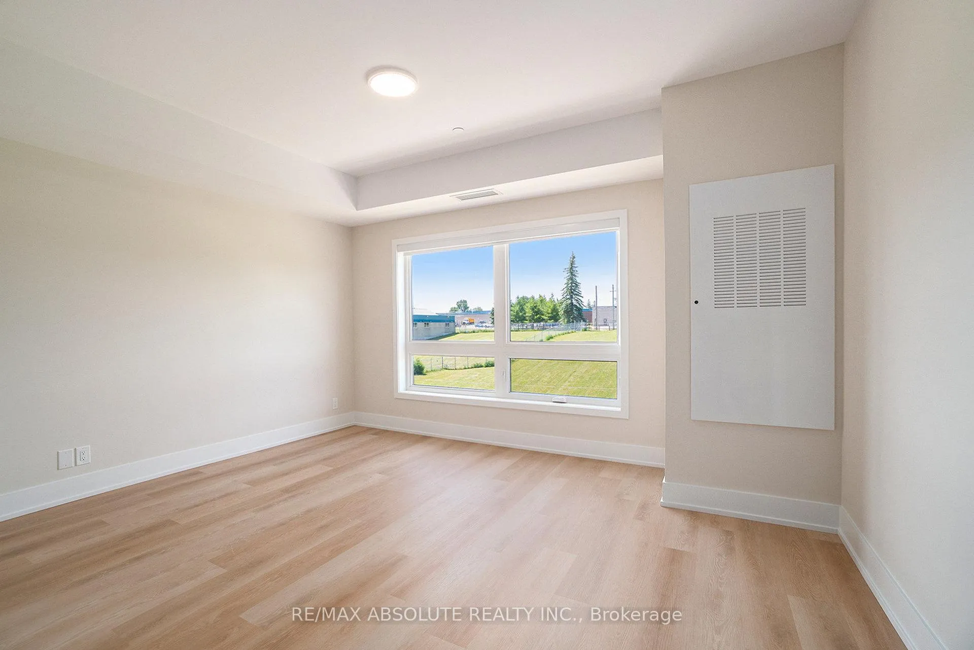 Photo 10 of Unit 407, 12 Thomas Street S, Arnprior — HOMEH