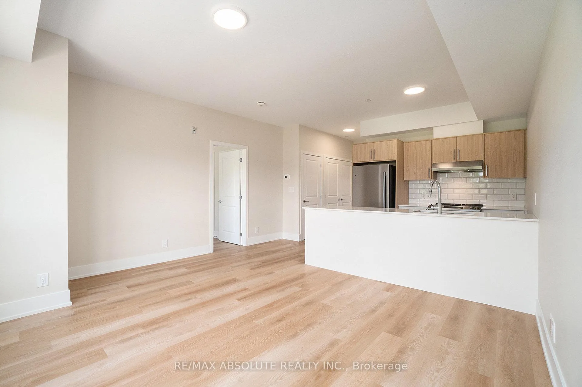 Photo 11 of Unit 407, 12 Thomas Street S, Arnprior — HOMEH