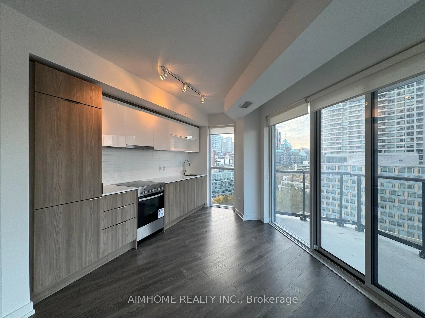 Photo 3 of Unit 1203, 159 Wellesley Street E, Toronto, Cabbagetown-South St. James Town — HOMEH