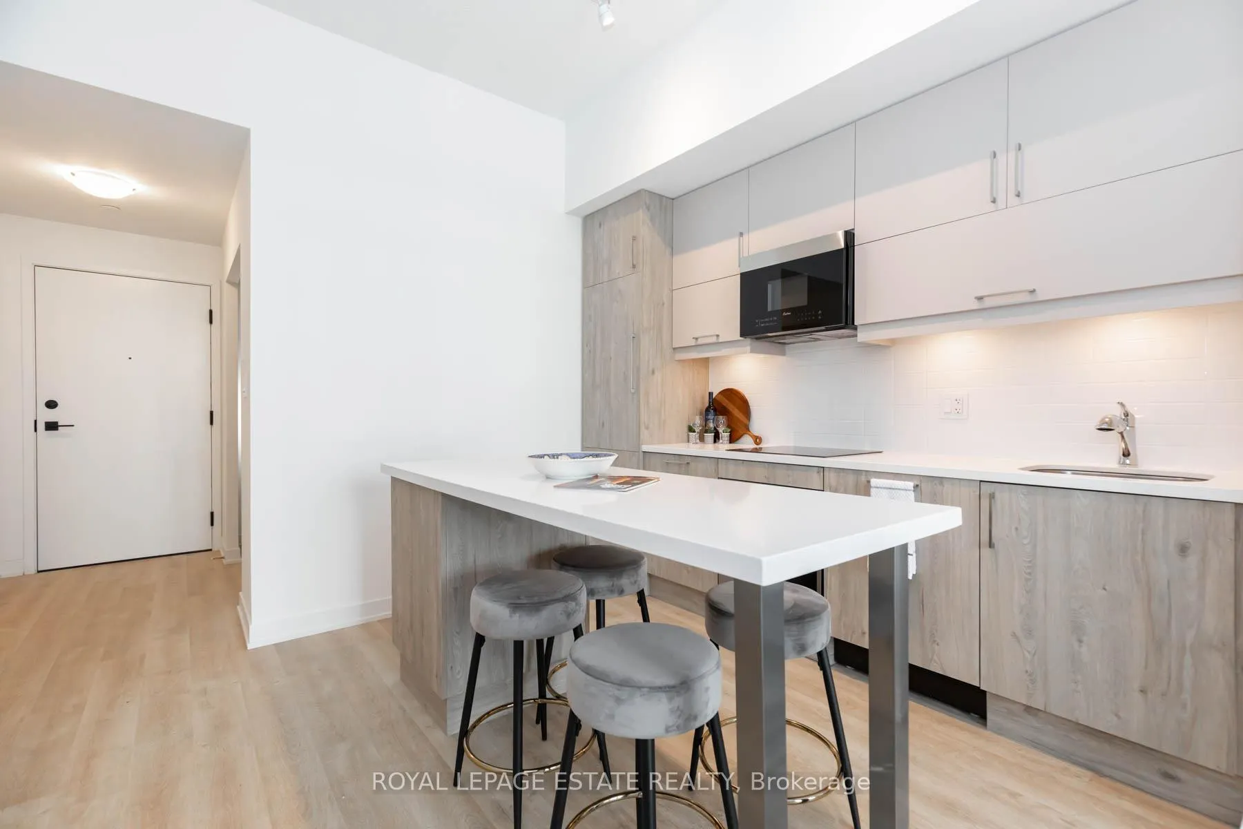 Photo 10 of Unit 1406, 8119 Birchmount Road, Markham, Unionville — HOMEH