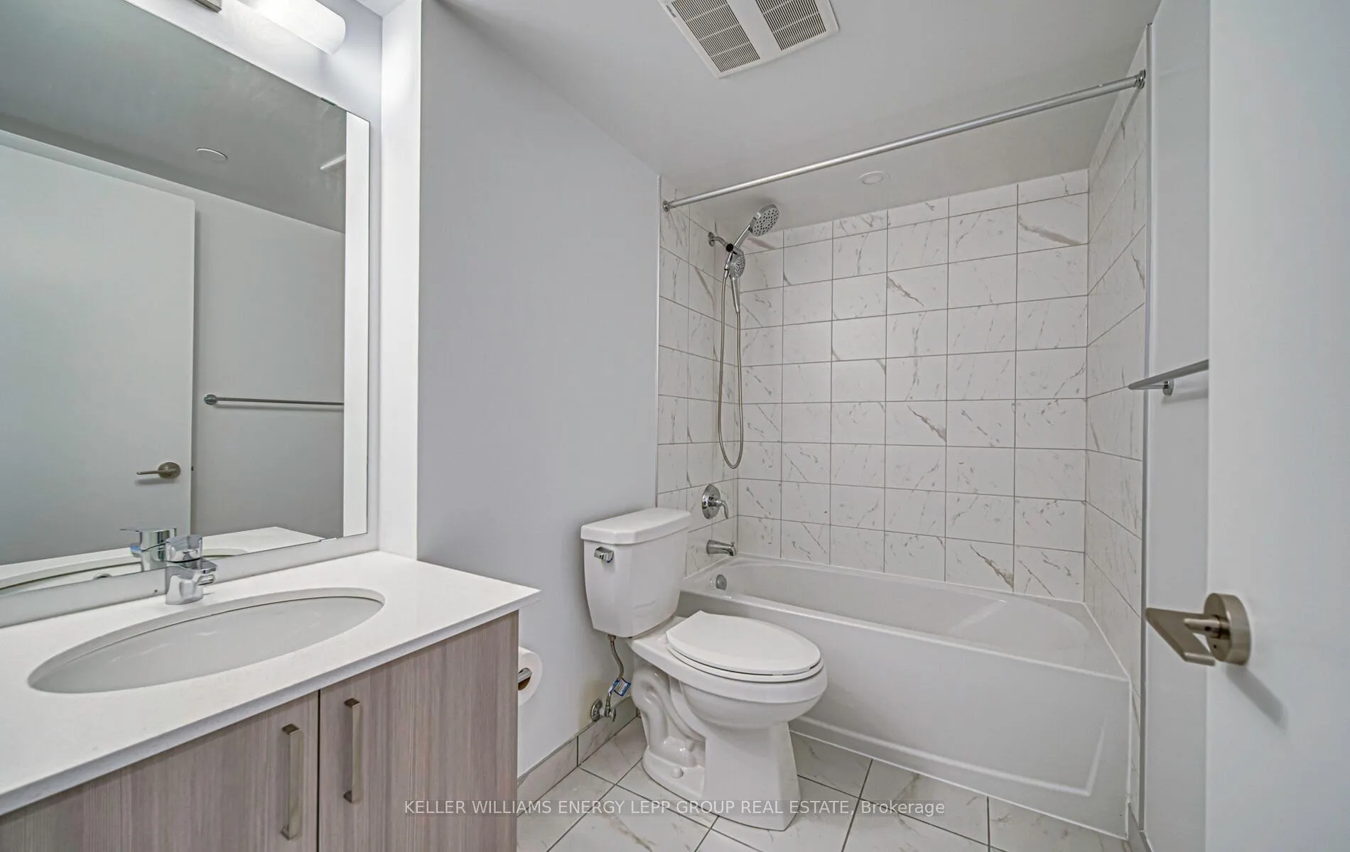 Photo 4 of Unit 1609, 1435 Celebration Drive, Pickering, Bay Ridges — HOMEH