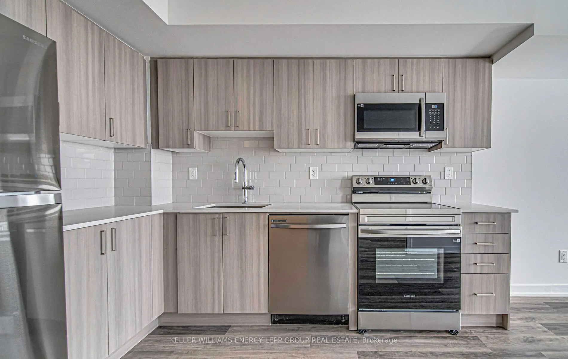 Photo 5 of Unit 1609, 1435 Celebration Drive, Pickering, Bay Ridges — HOMEH