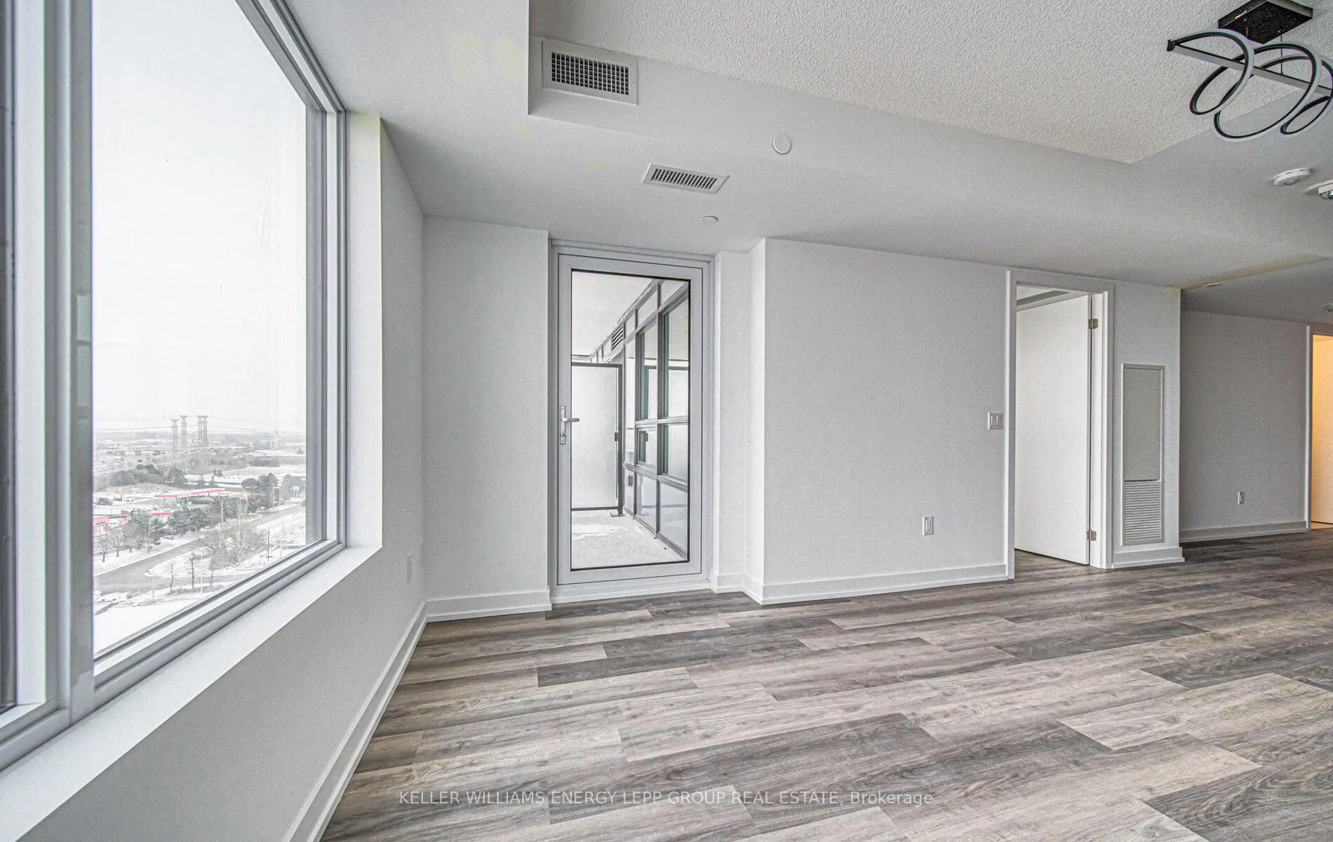 Photo 10 of Unit 1609, 1435 Celebration Drive, Pickering, Bay Ridges — HOMEH