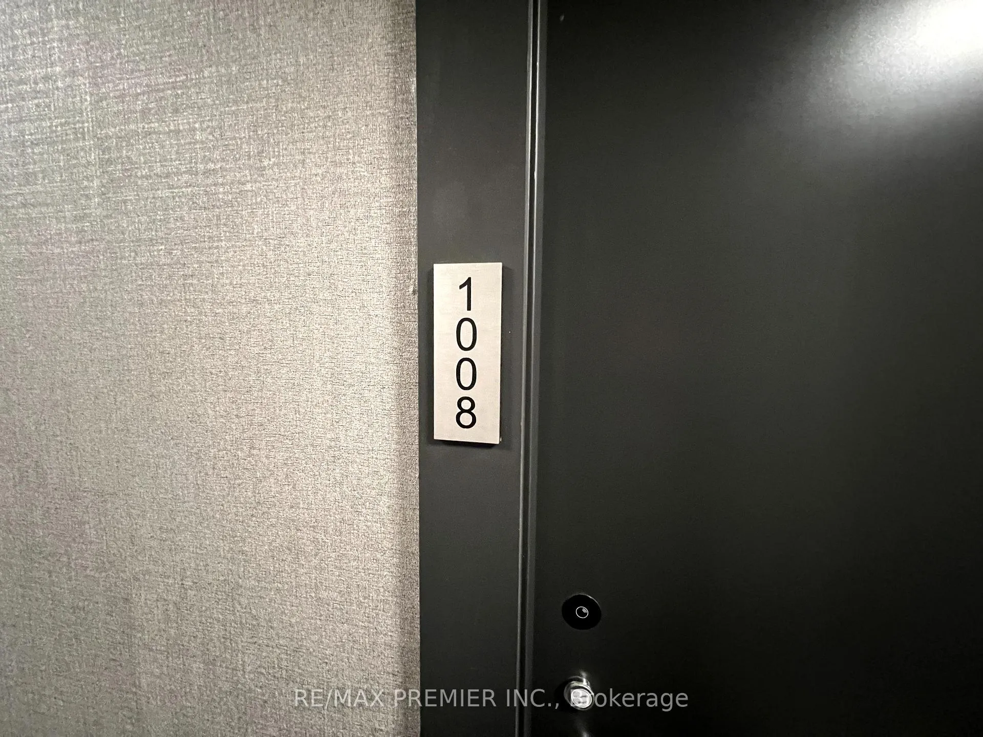 Photo 3 of Unit 1008, 286 Main Street, Toronto, East End-Danforth — HOMEH