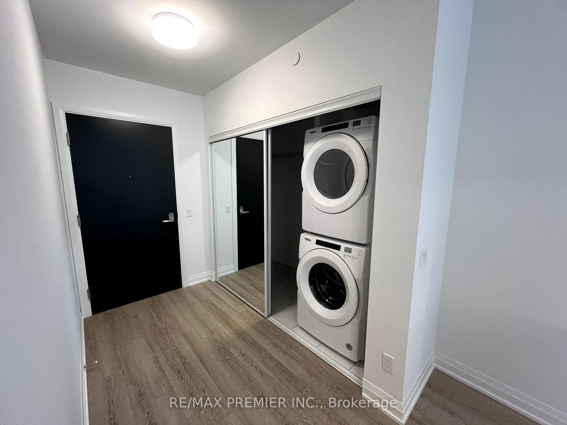 Photo 4 of Unit 1008, 286 Main Street, Toronto, East End-Danforth — HOMEH