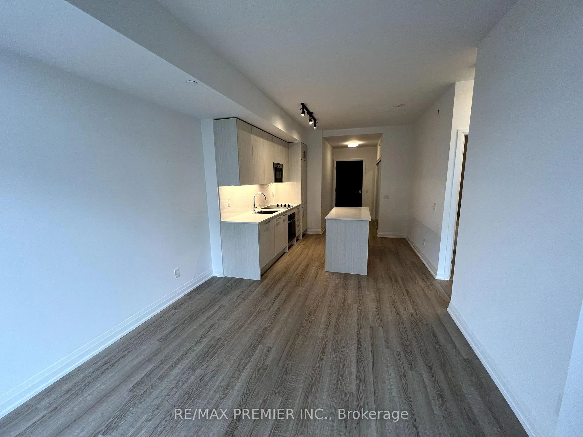 Photo 10 of Unit 1008, 286 Main Street, Toronto, East End-Danforth — HOMEH