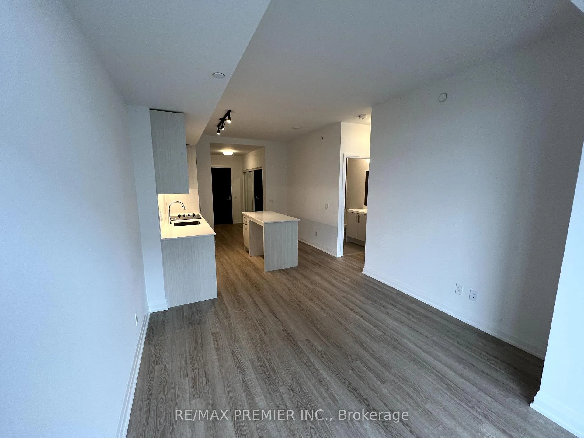 Photo 11 of Unit 1008, 286 Main Street, Toronto, East End-Danforth — HOMEH