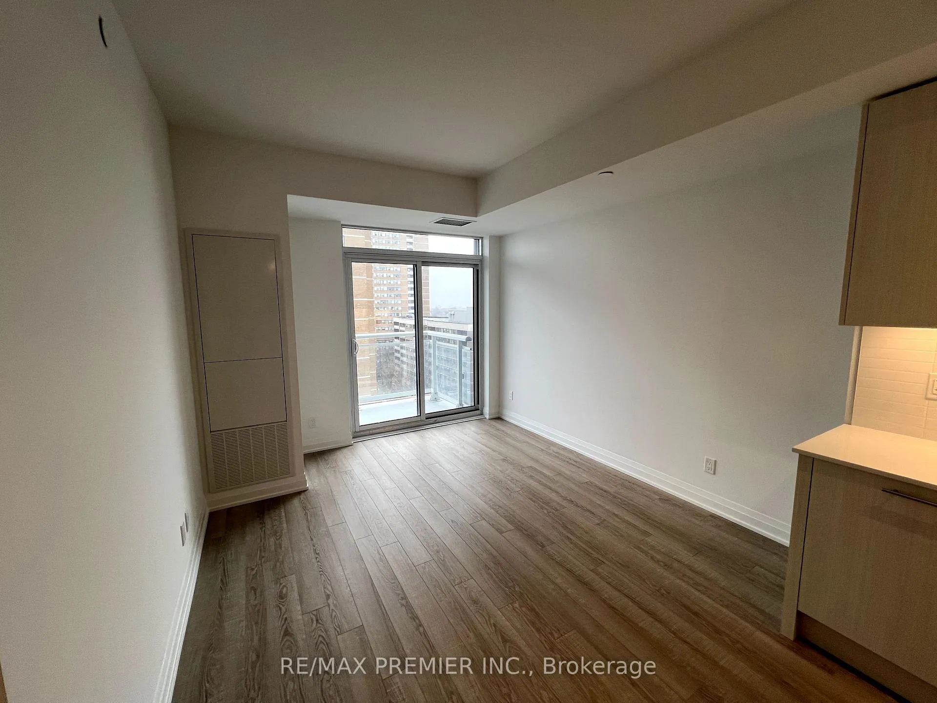 Photo 12 of Unit 1008, 286 Main Street, Toronto, East End-Danforth — HOMEH