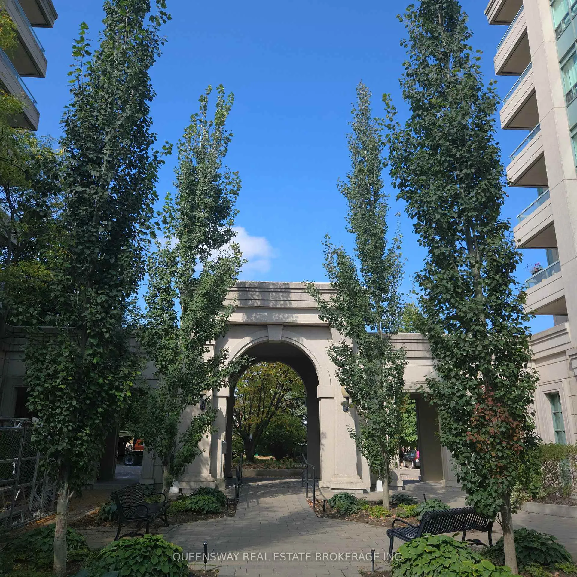 Photo 6 of Unit PH-107, 1 Emerald Lane, Vaughan, Crestwood-Springfarm-Yorkhill — HOMEH