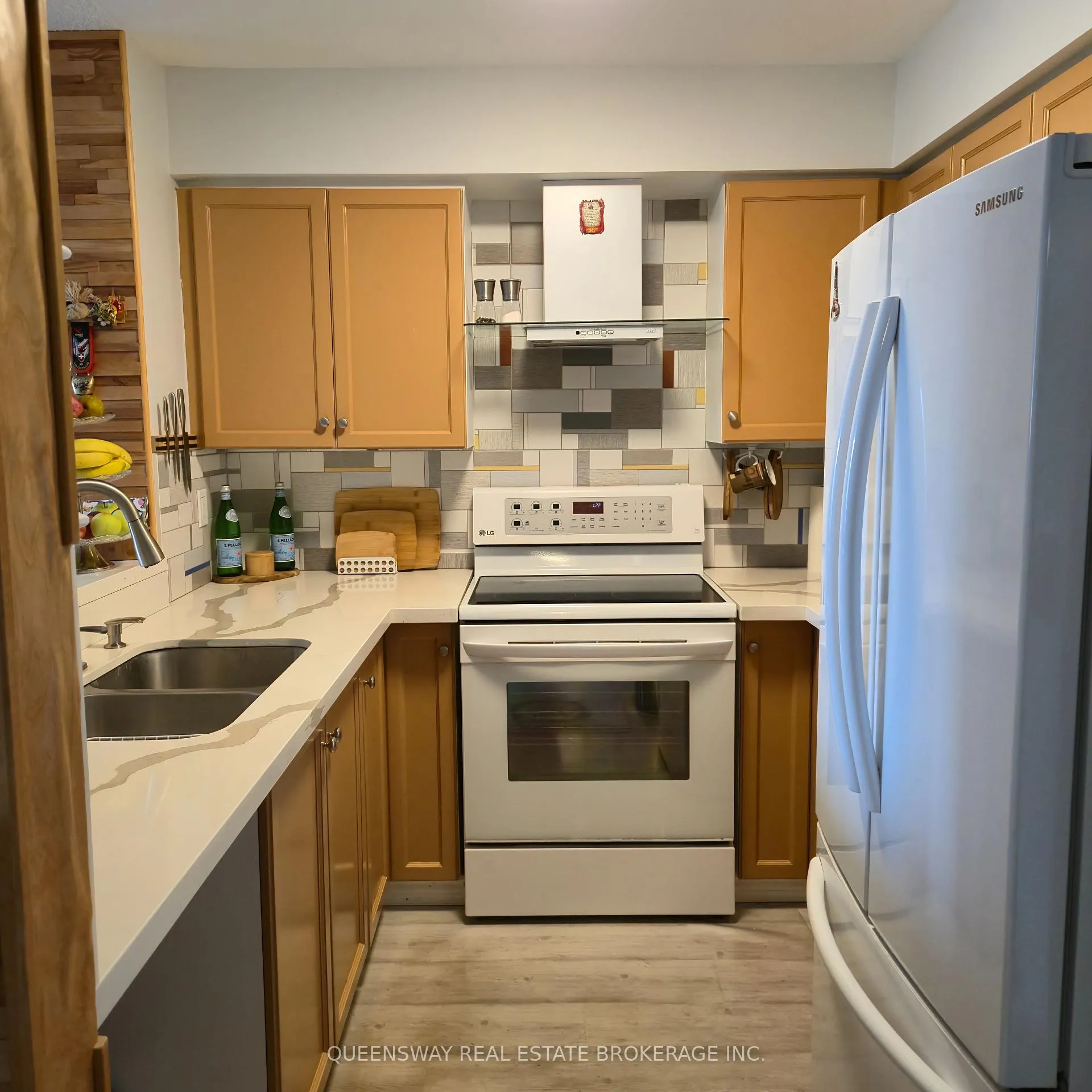 Photo 20 of Unit PH-107, 1 Emerald Lane, Vaughan, Crestwood-Springfarm-Yorkhill — HOMEH