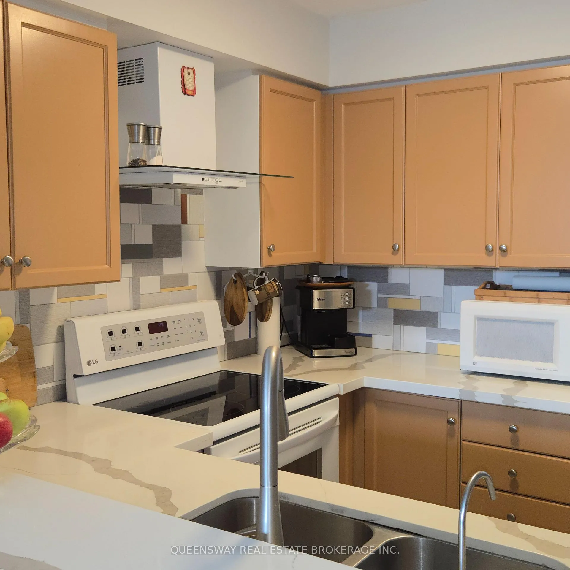 Photo 22 of Unit PH-107, 1 Emerald Lane, Vaughan, Crestwood-Springfarm-Yorkhill — HOMEH